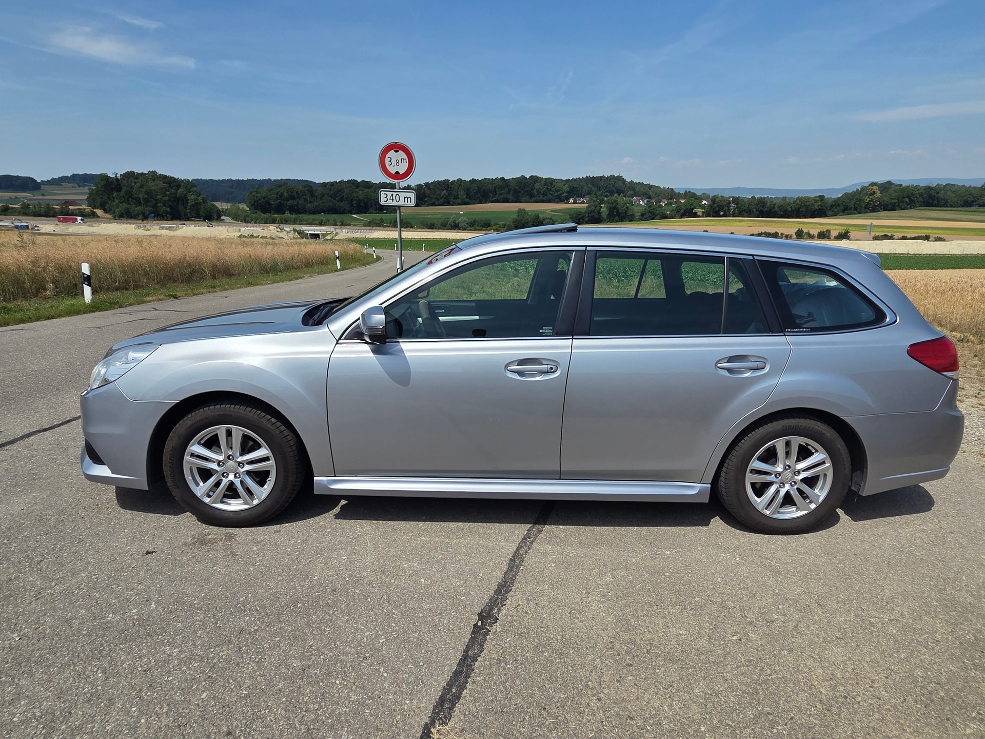 SUBARU Legacy 2.0i Final-Edition AWD Lineartronic-image-7