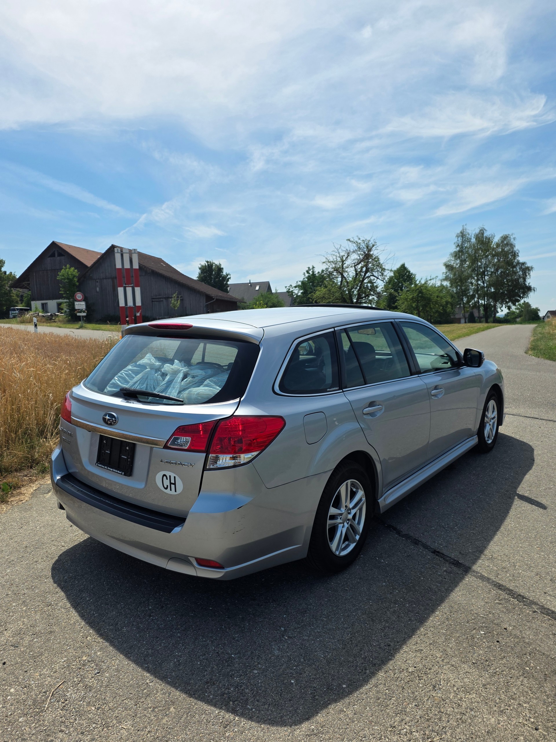 SUBARU Legacy 2.0i Final-Edition AWD Lineartronic-image-3