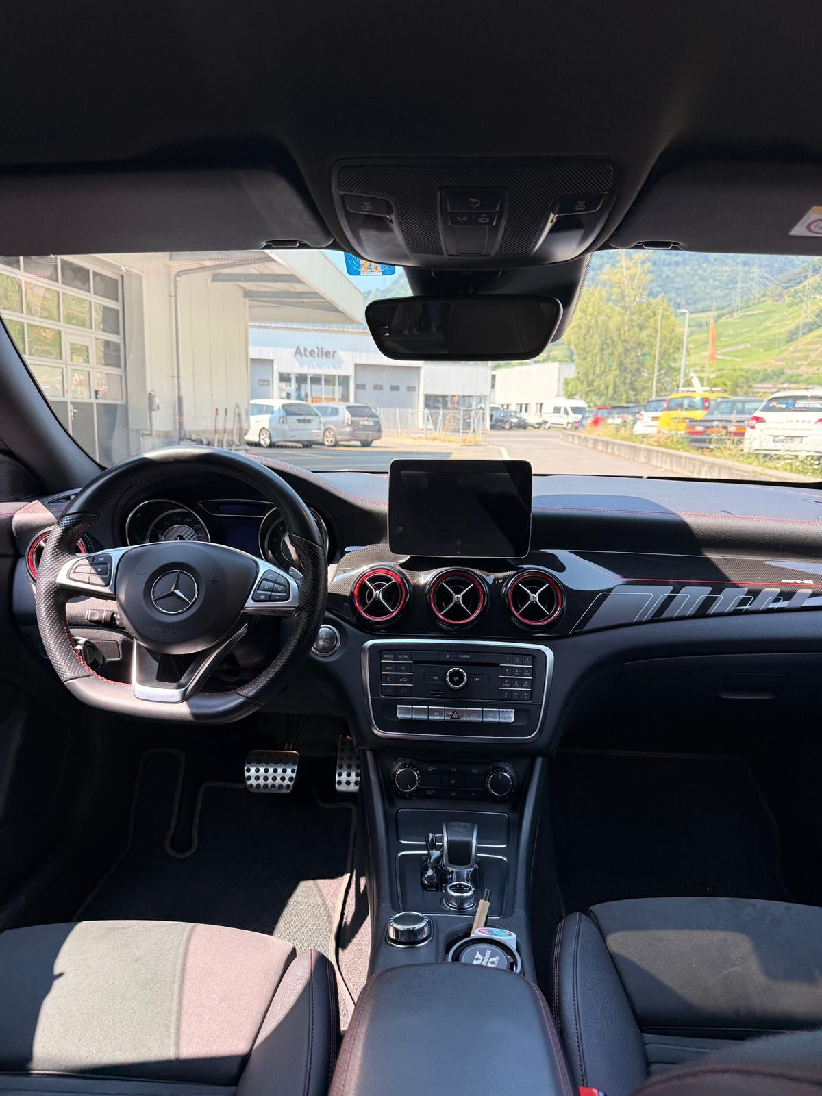 MERCEDES-BENZ CLA Shooting Brake 45 AMG 4Matic Speedshift-image-8