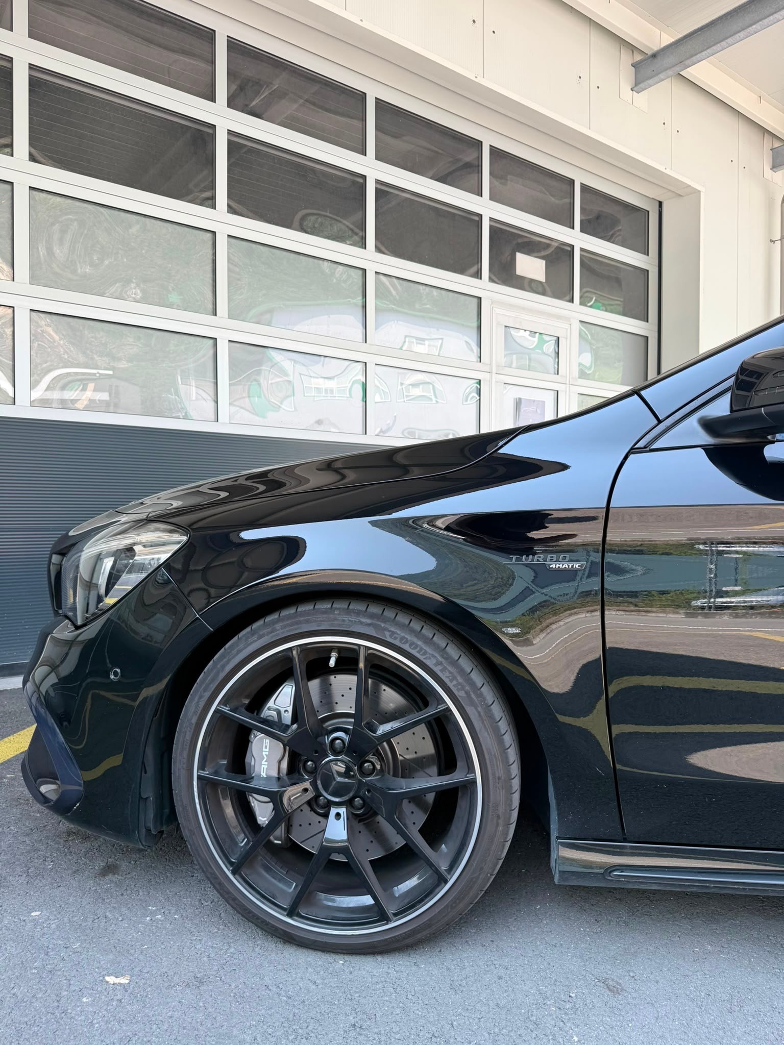 MERCEDES-BENZ CLA Shooting Brake 45 AMG 4Matic Speedshift-image-3