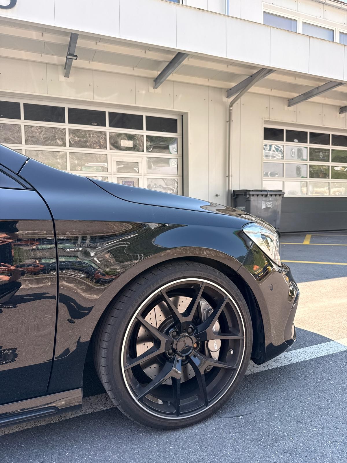 MERCEDES-BENZ CLA Shooting Brake 45 AMG 4Matic Speedshift-image-2