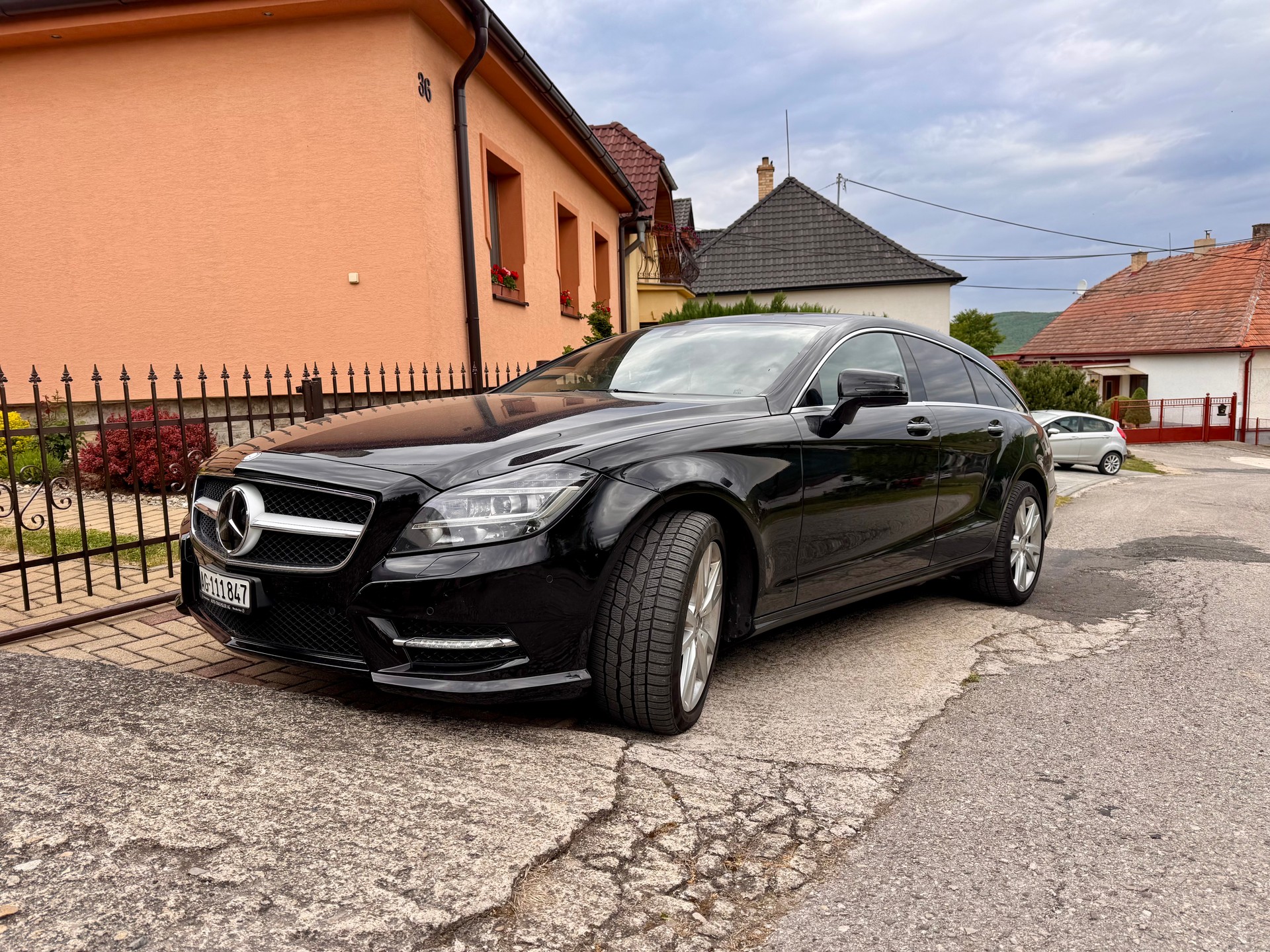 MERCEDES-BENZ CLS 350 CDI BlueEF 4matic-image-5