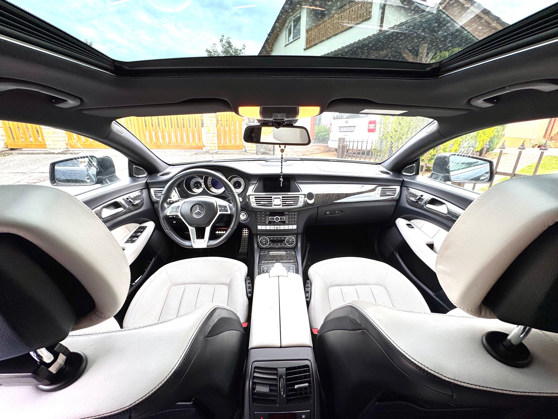 MERCEDES-BENZ CLS 350 CDI BlueEF 4matic-image-3