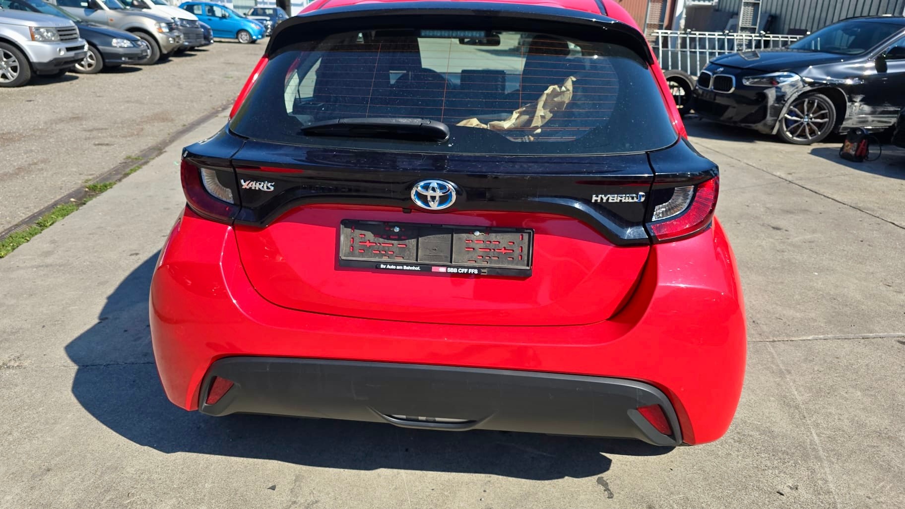 TOYOTA Yaris 1.5 Trend e-CVT-image-7