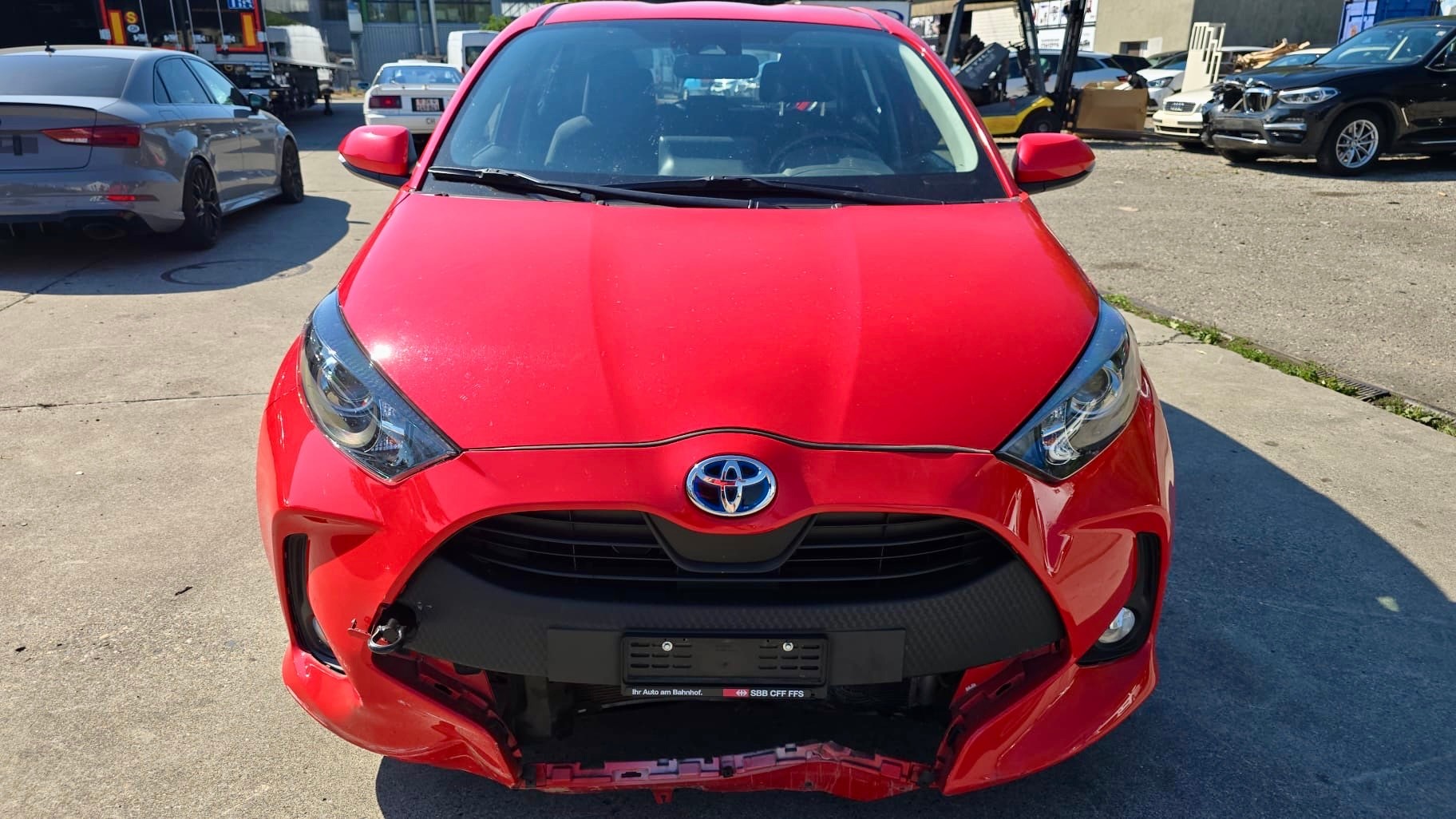 TOYOTA Yaris 1.5 Trend e-CVT-image-6