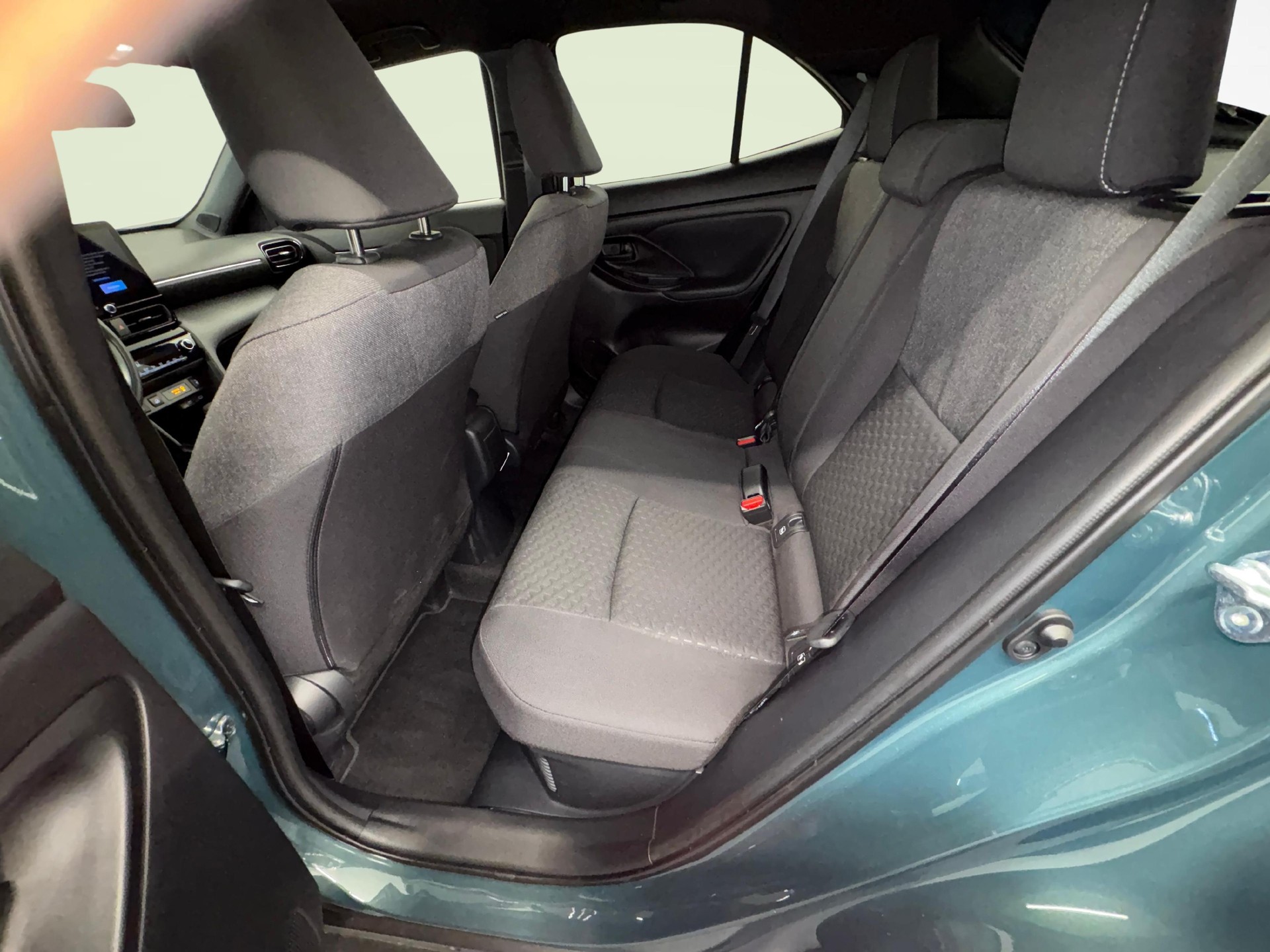 TOYOTA Yaris Cross 1.5 VVT-i HSD Trend AWD-i-image-10