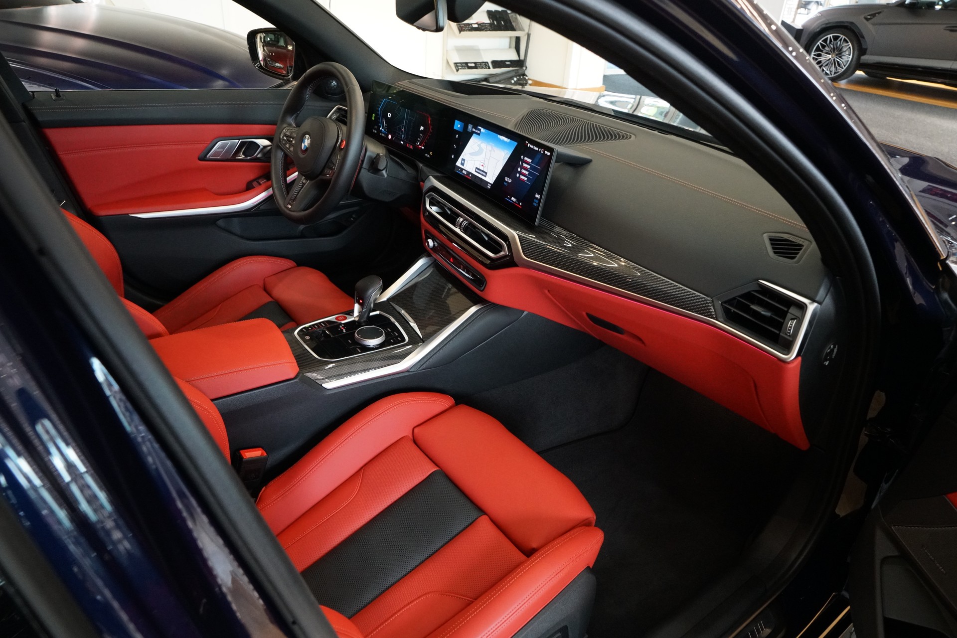 BMW M3 Competition M xDrive-image-10