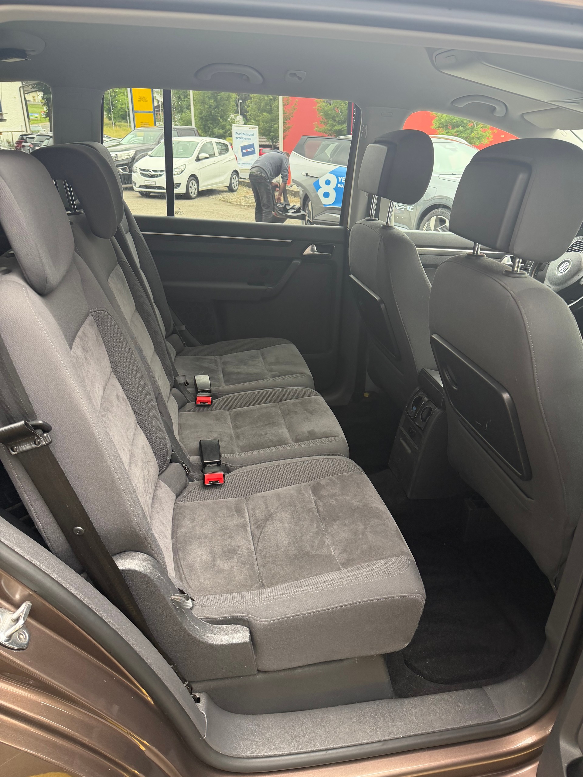 VW Touran 1.4 TSI Highline DSG-image-7