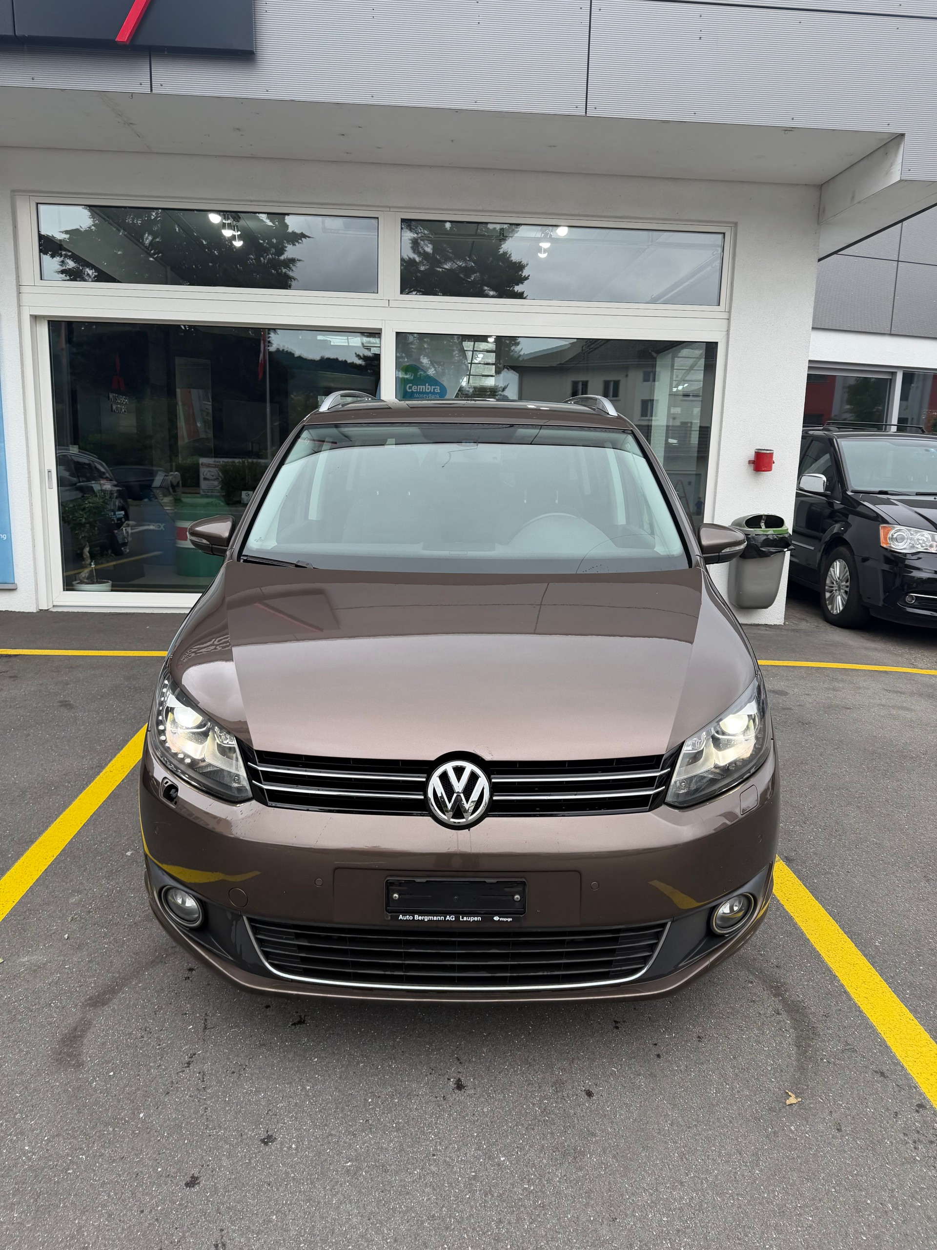 VW Touran 1.4 TSI Highline DSG-image-2