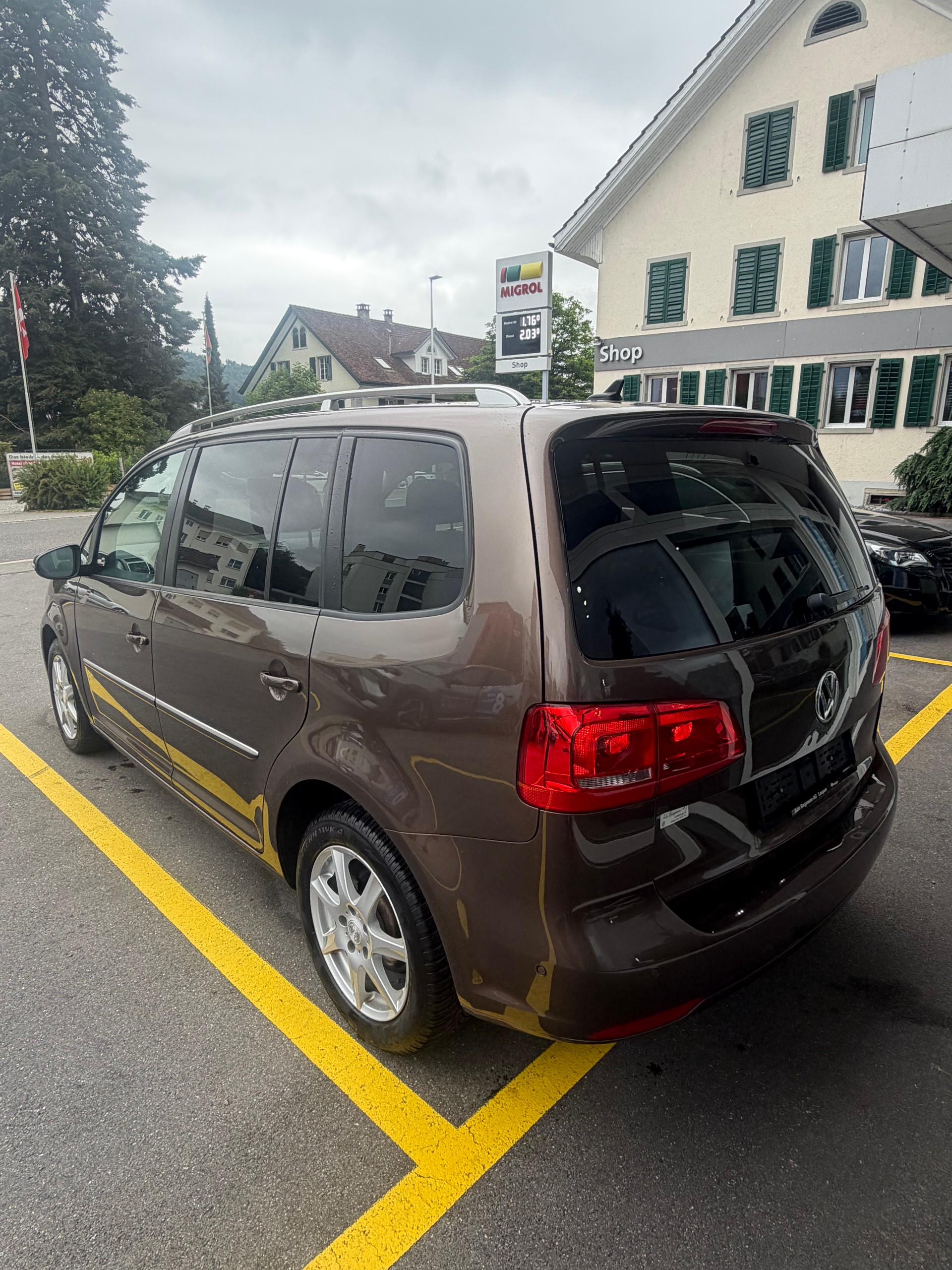 VW Touran 1.4 TSI Highline DSG-image-5