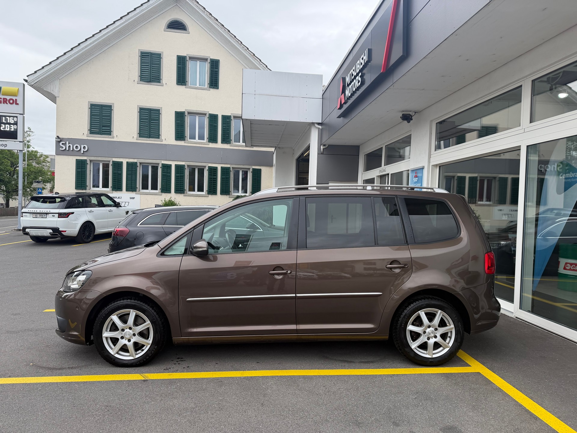 VW Touran 1.4 TSI Highline DSG-image-1