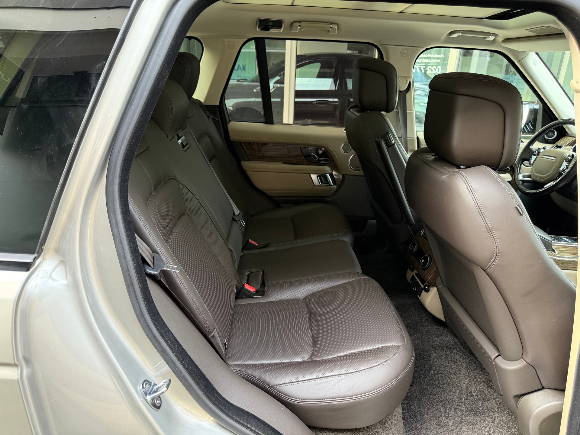 LAND ROVER Range Rover 2.0 Si4 P400e PHEV Vogue Automatic-image-10