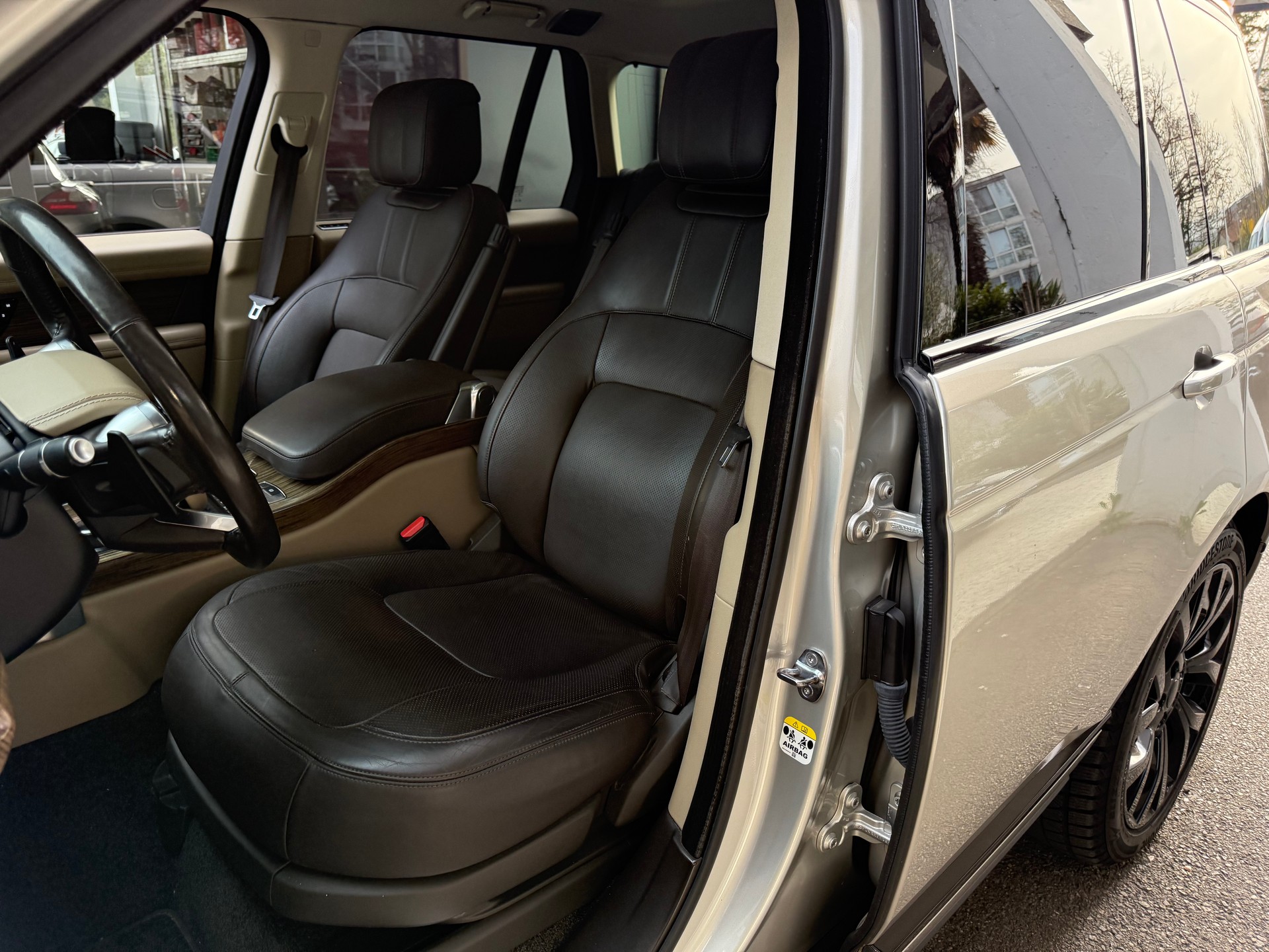 LAND ROVER Range Rover 2.0 Si4 P400e PHEV Vogue Automatic-image-12