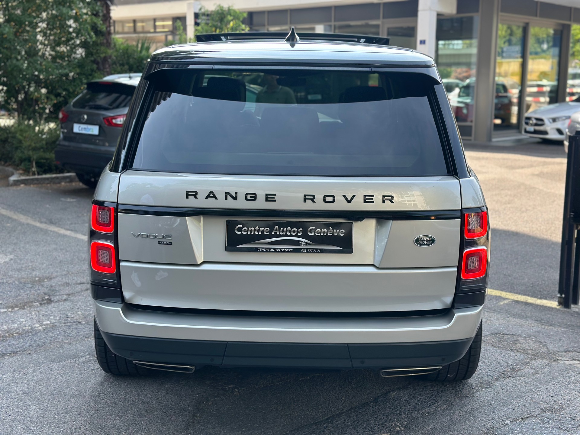 LAND ROVER Range Rover 2.0 Si4 P400e PHEV Vogue Automatic-image-4