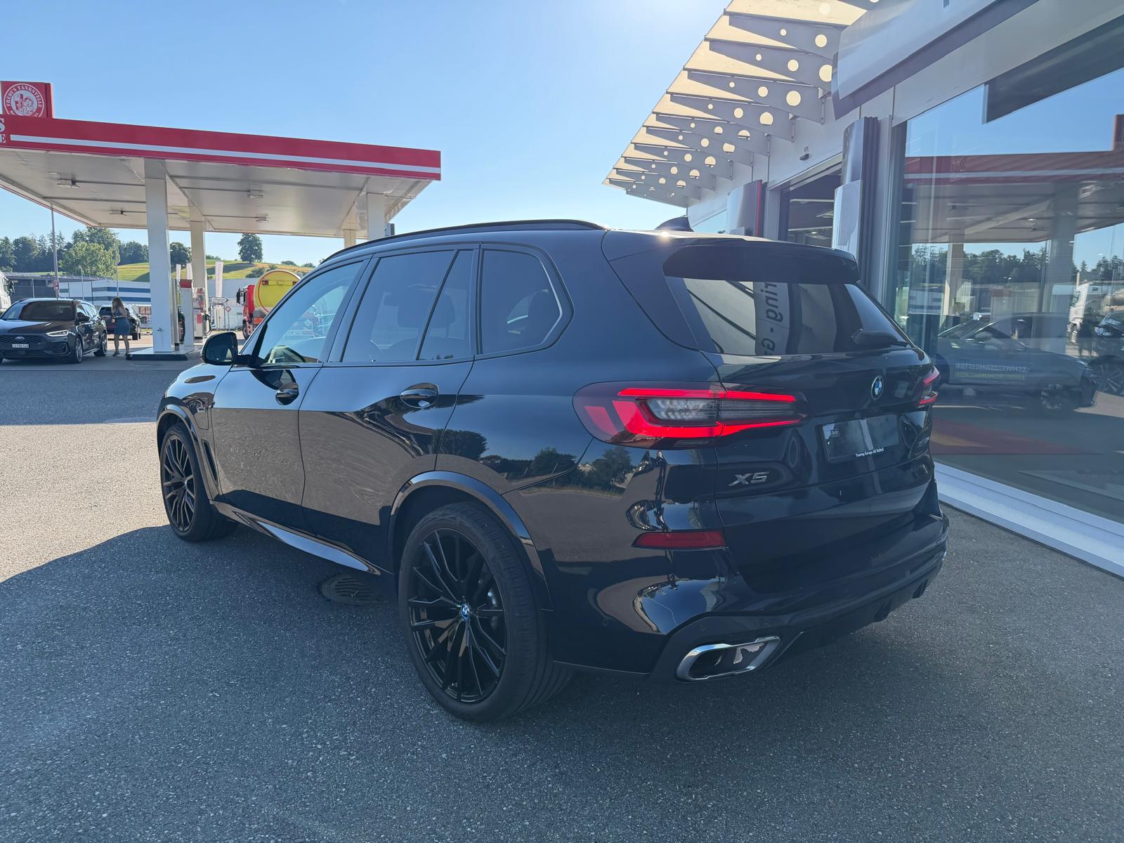 BMW X5 xDrive45e M Sport Steptronic-image-2
