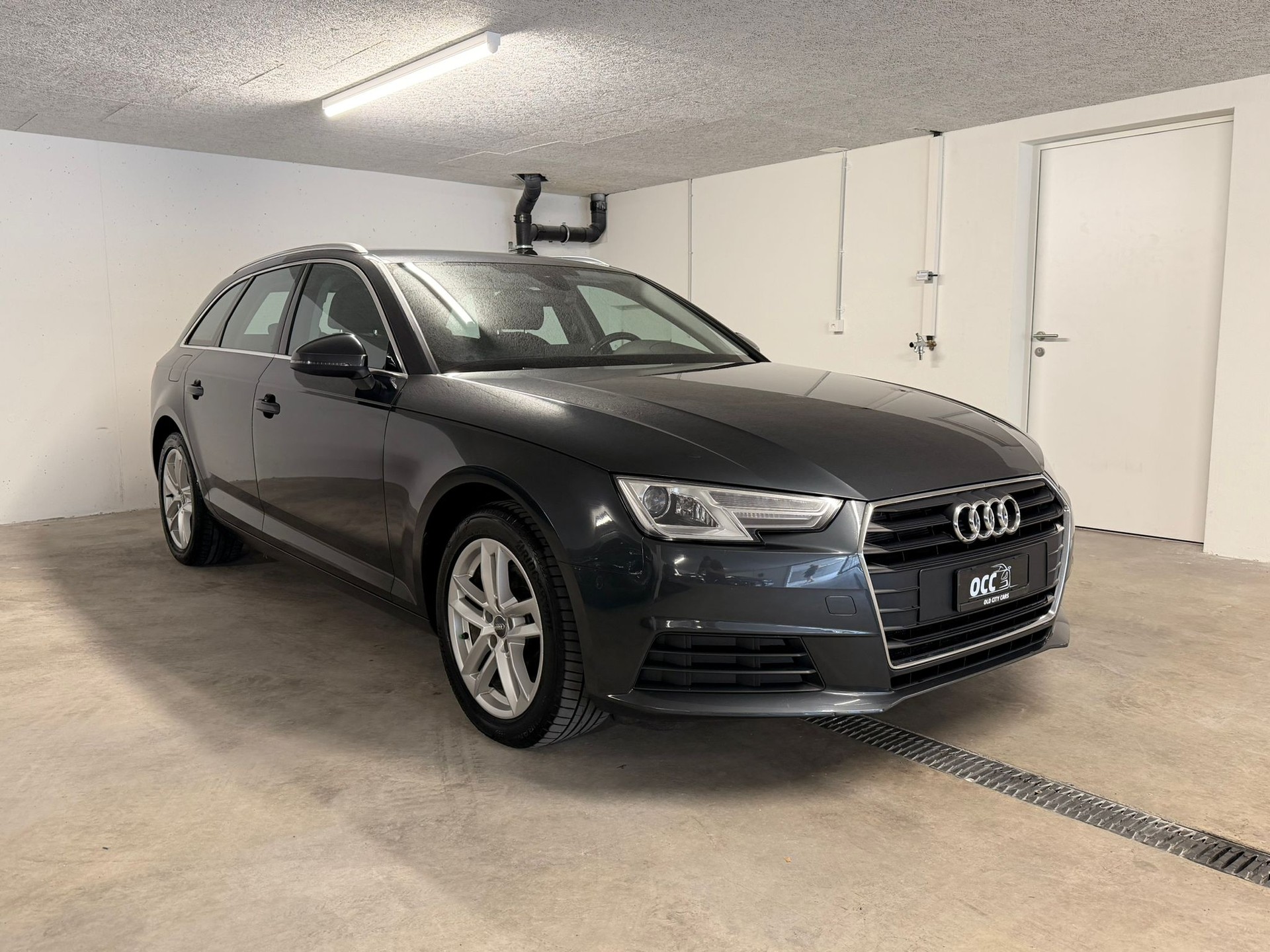 AUDI A4 Avant 2.0 TDI S-tronic-image-0