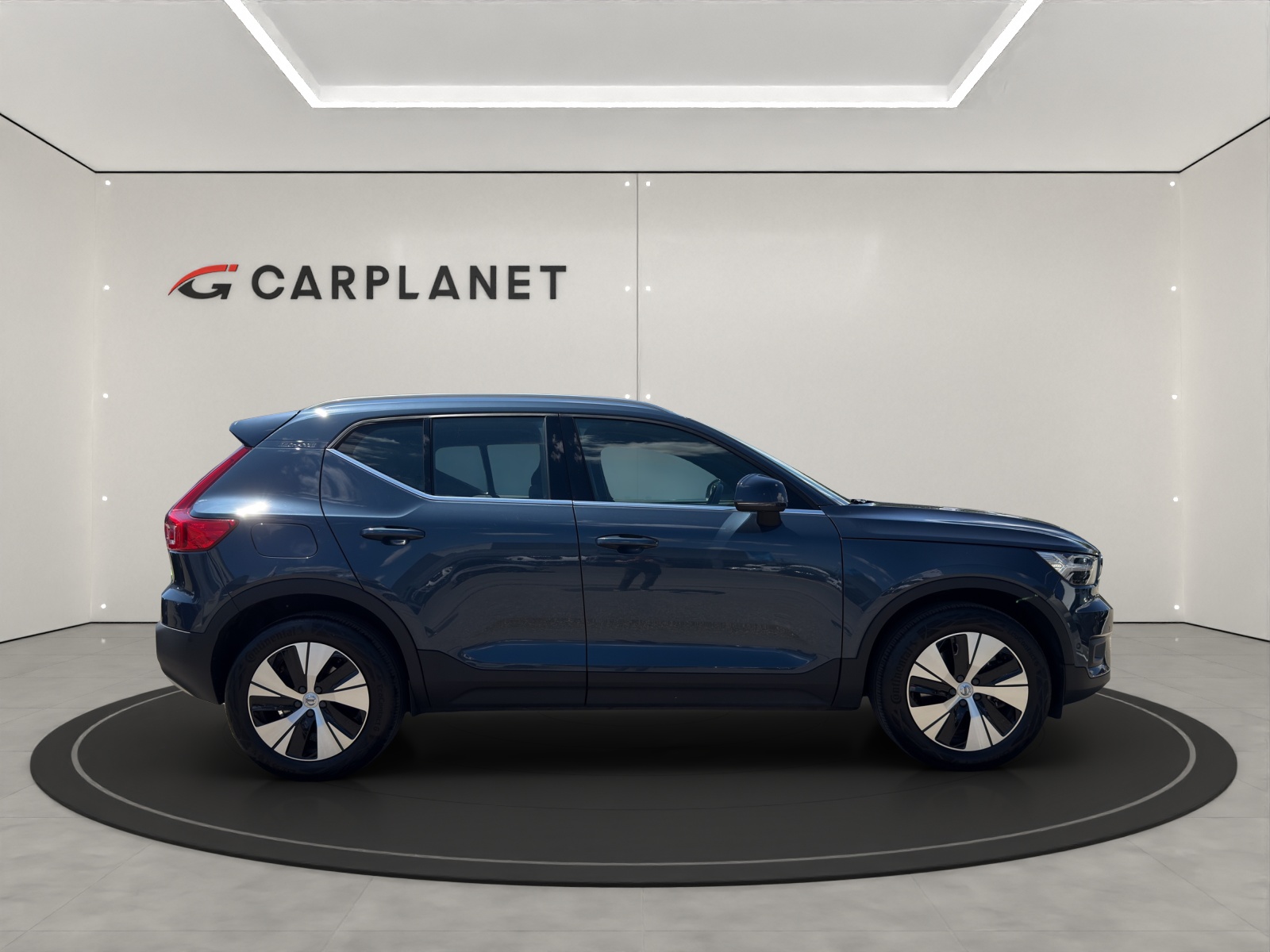 VOLVO XC40 1.5 T5 TE Momentum-image-2