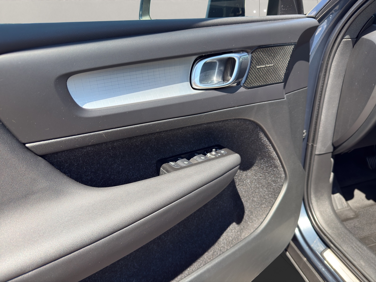 VOLVO XC40 1.5 T5 TE Momentum-image-7