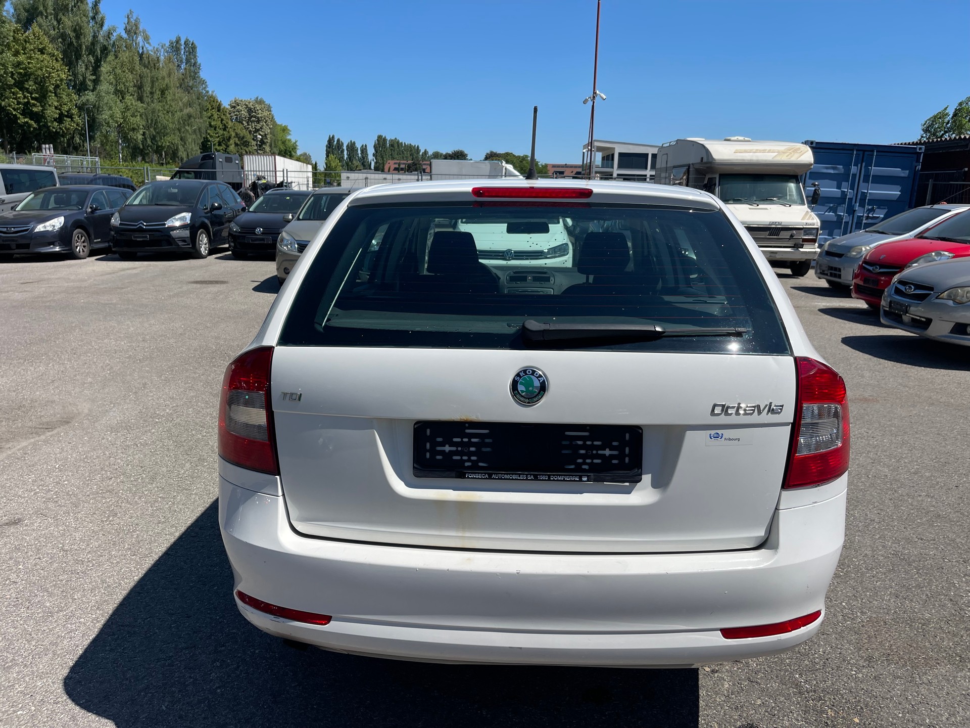 SKODA Octavia Combi 1.6 TDI Active-image-4