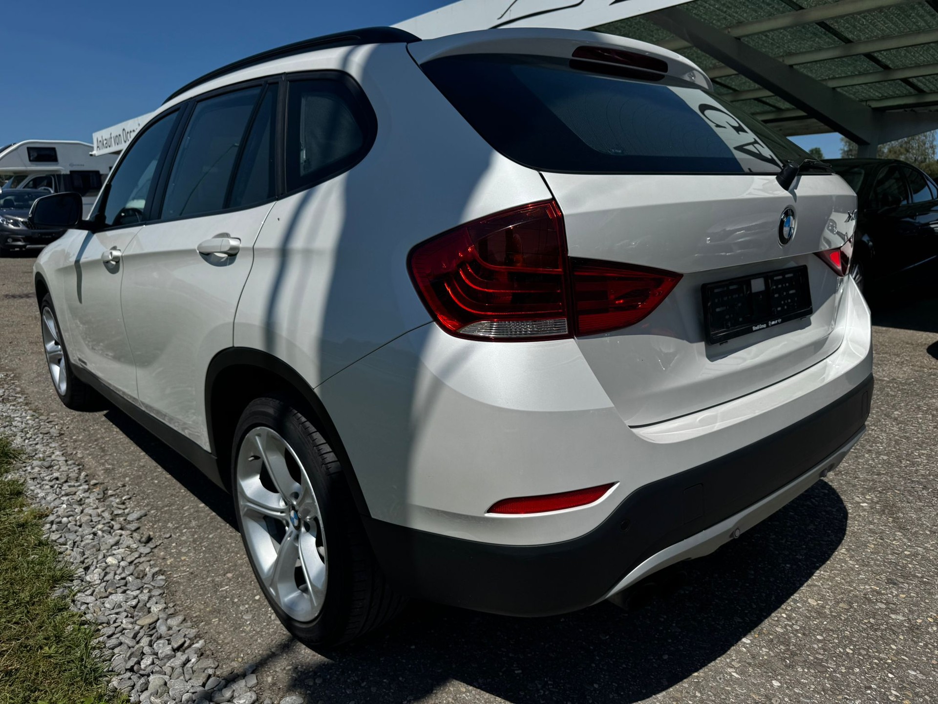 BMW X1 xDrive 20i Steptronic-image-6