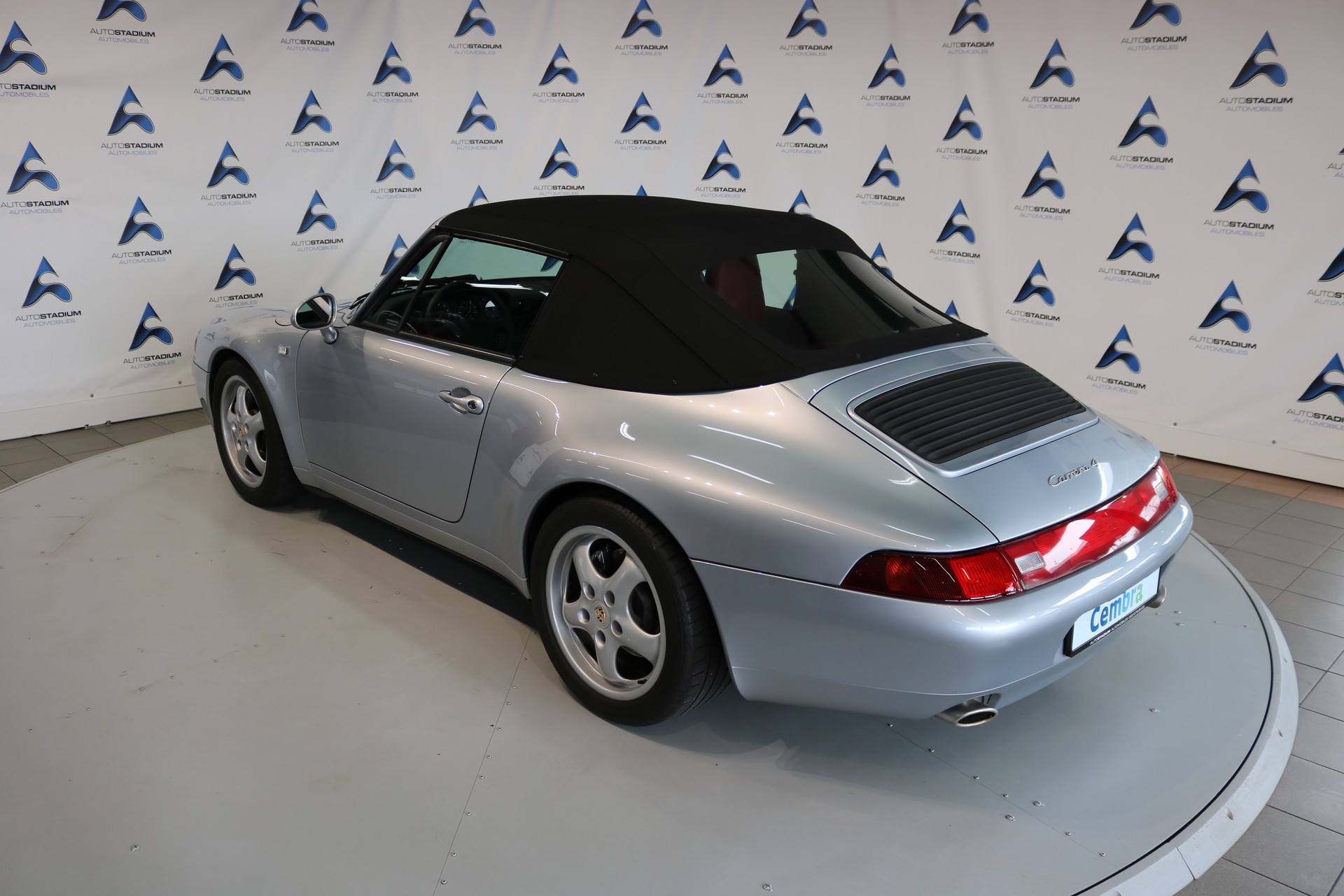 PORSCHE 911 Carrera 4 Cabrio-image-11