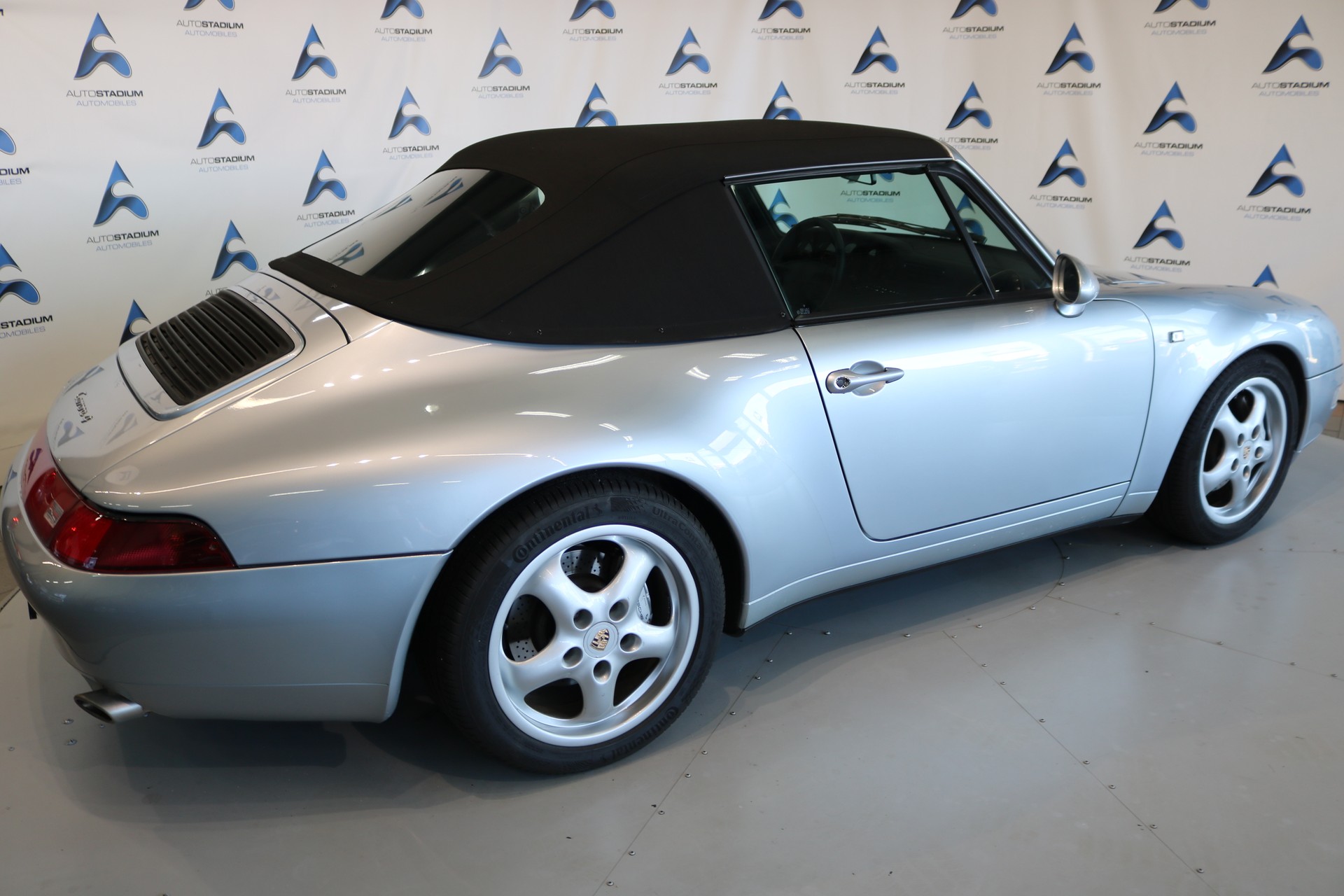 PORSCHE 911 Carrera 4 Cabrio-image-9