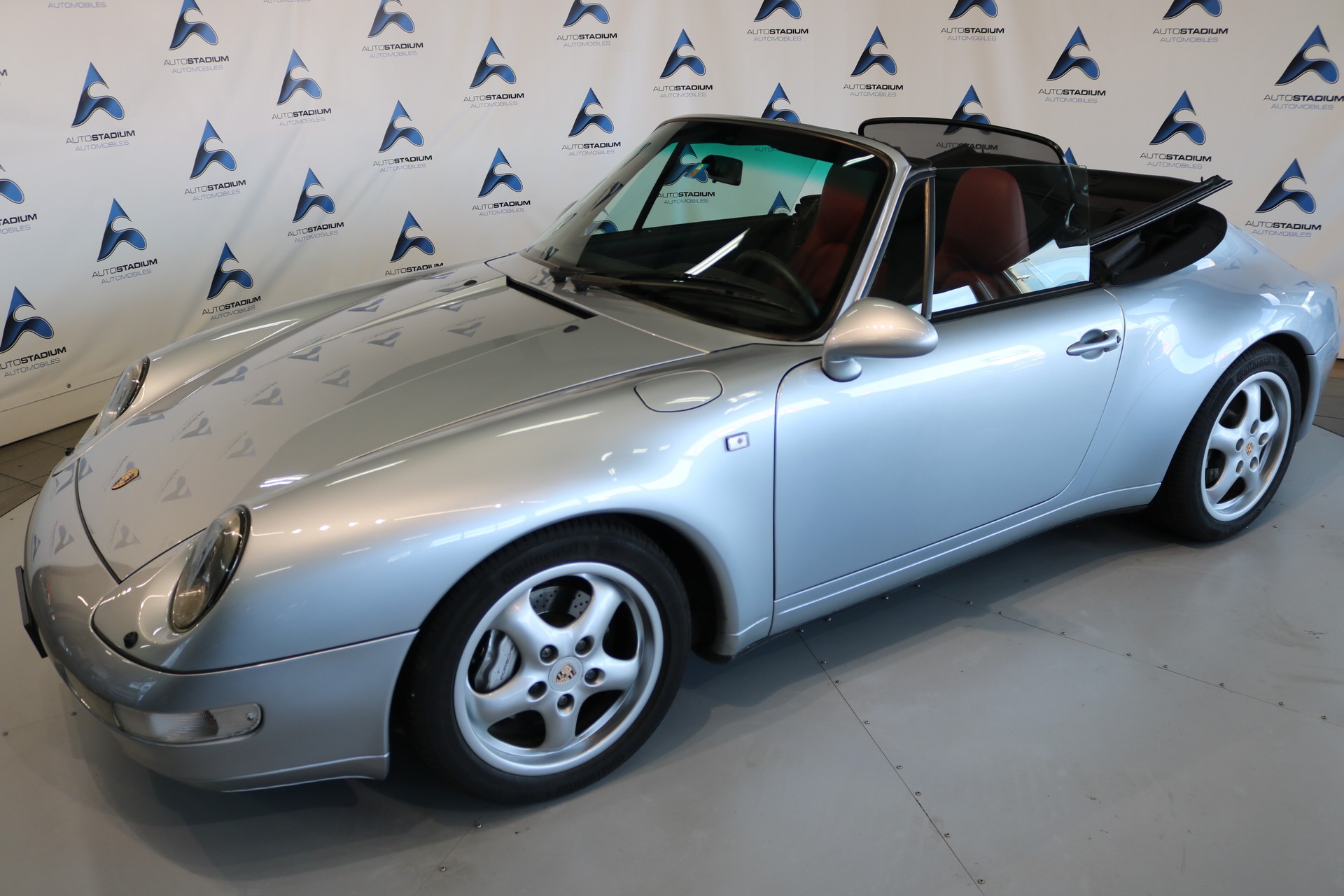 PORSCHE 911 Carrera 4 Cabrio-image-20