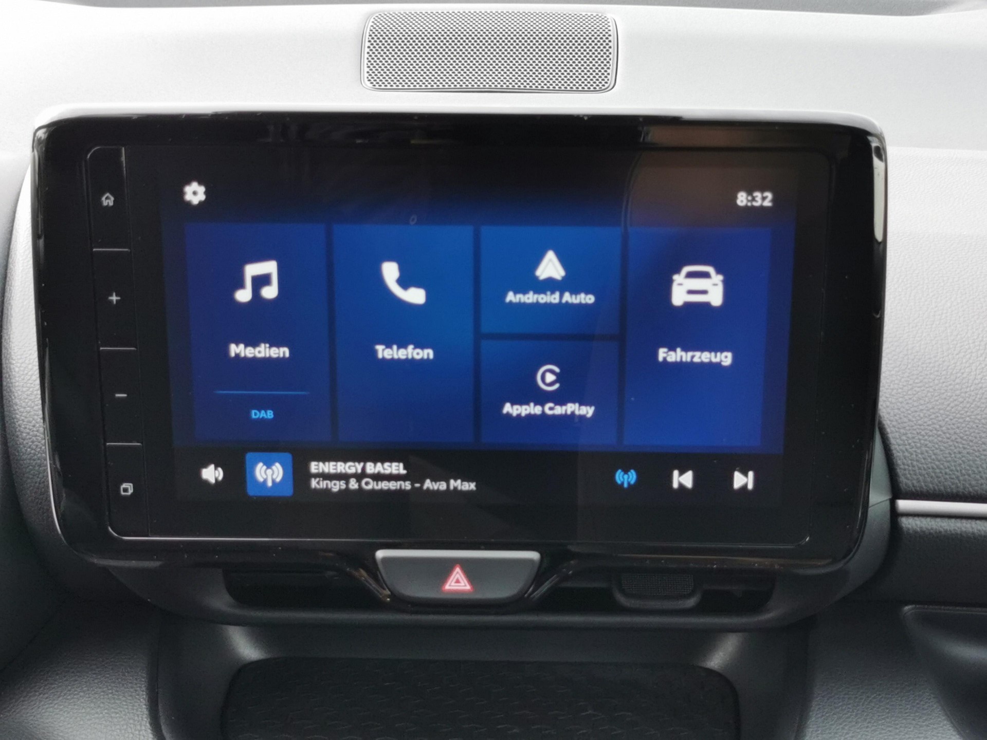 MAZDA 2 1.5 Hybrid Exclusive-Line-image-5