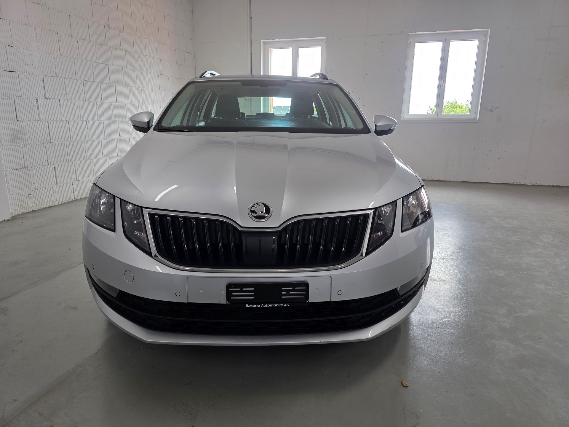 SKODA Octavia Combi 2.0 TDI Ambition 4x4 DSG-image-8