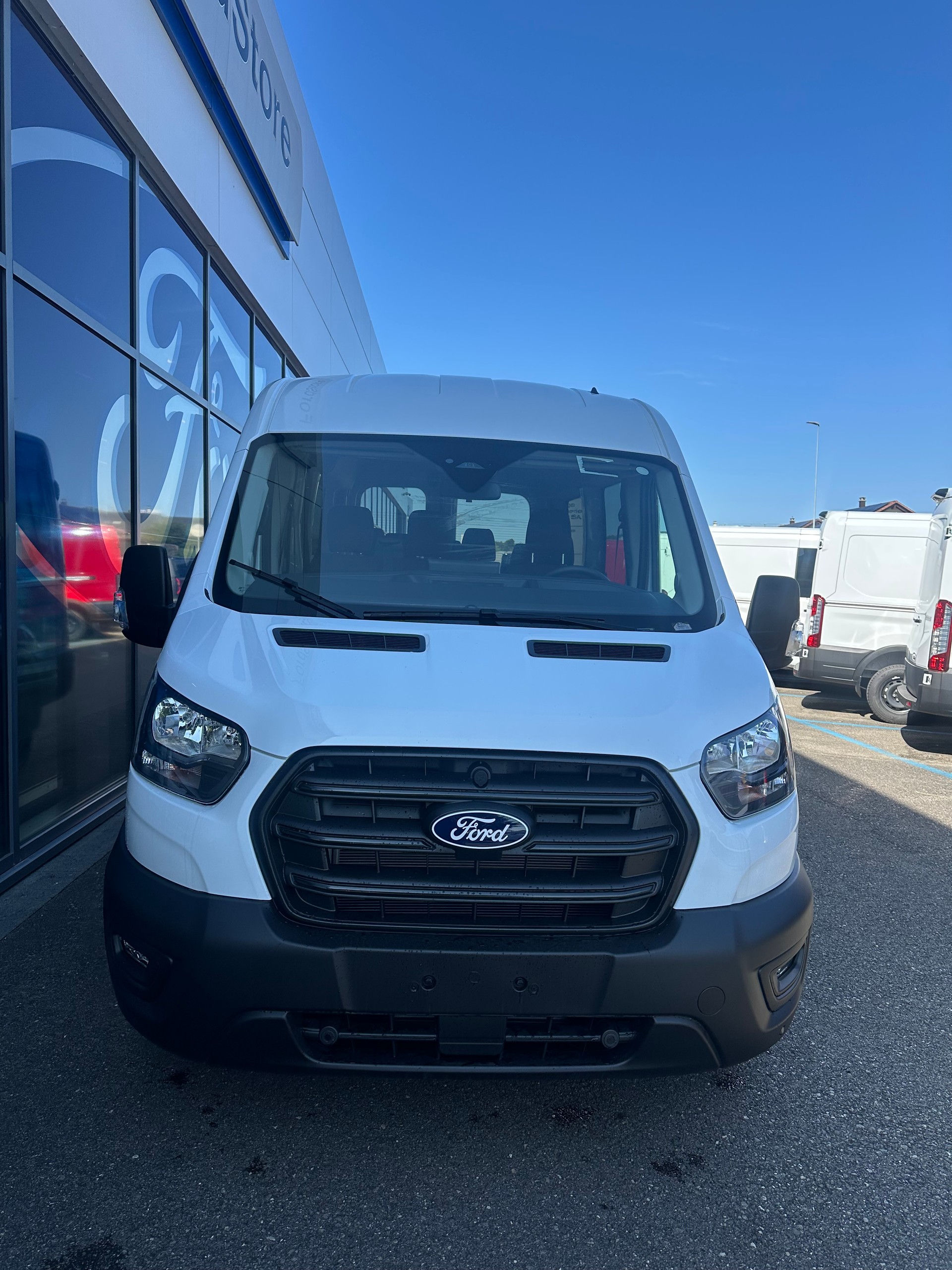 FORD Transit combi 350 L2 2.0 EcoBl Trend/130CV/Aut/FWD-image-8