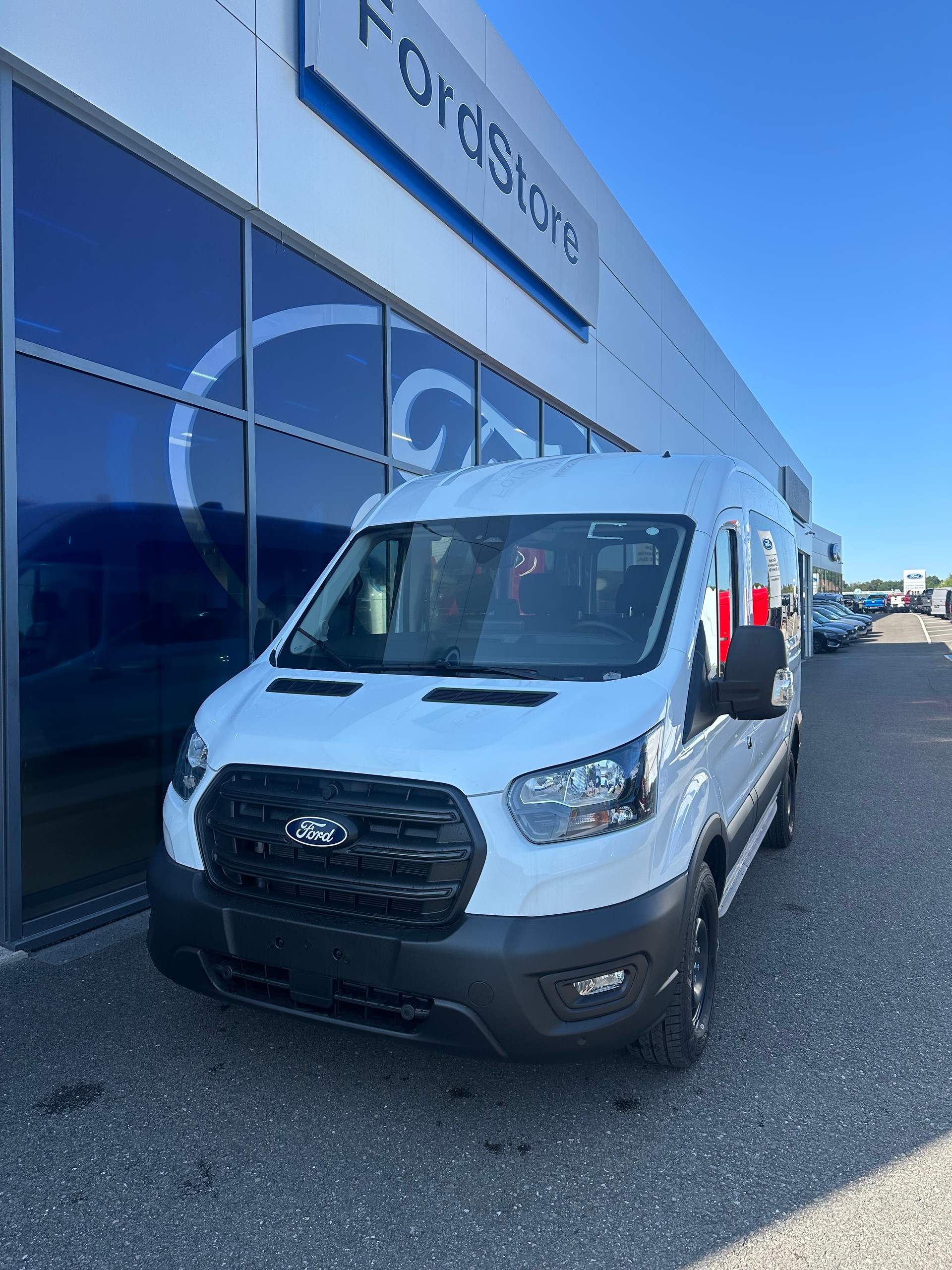 FORD Transit combi 350 L2 2.0 EcoBl Trend/130CV/Aut/FWD