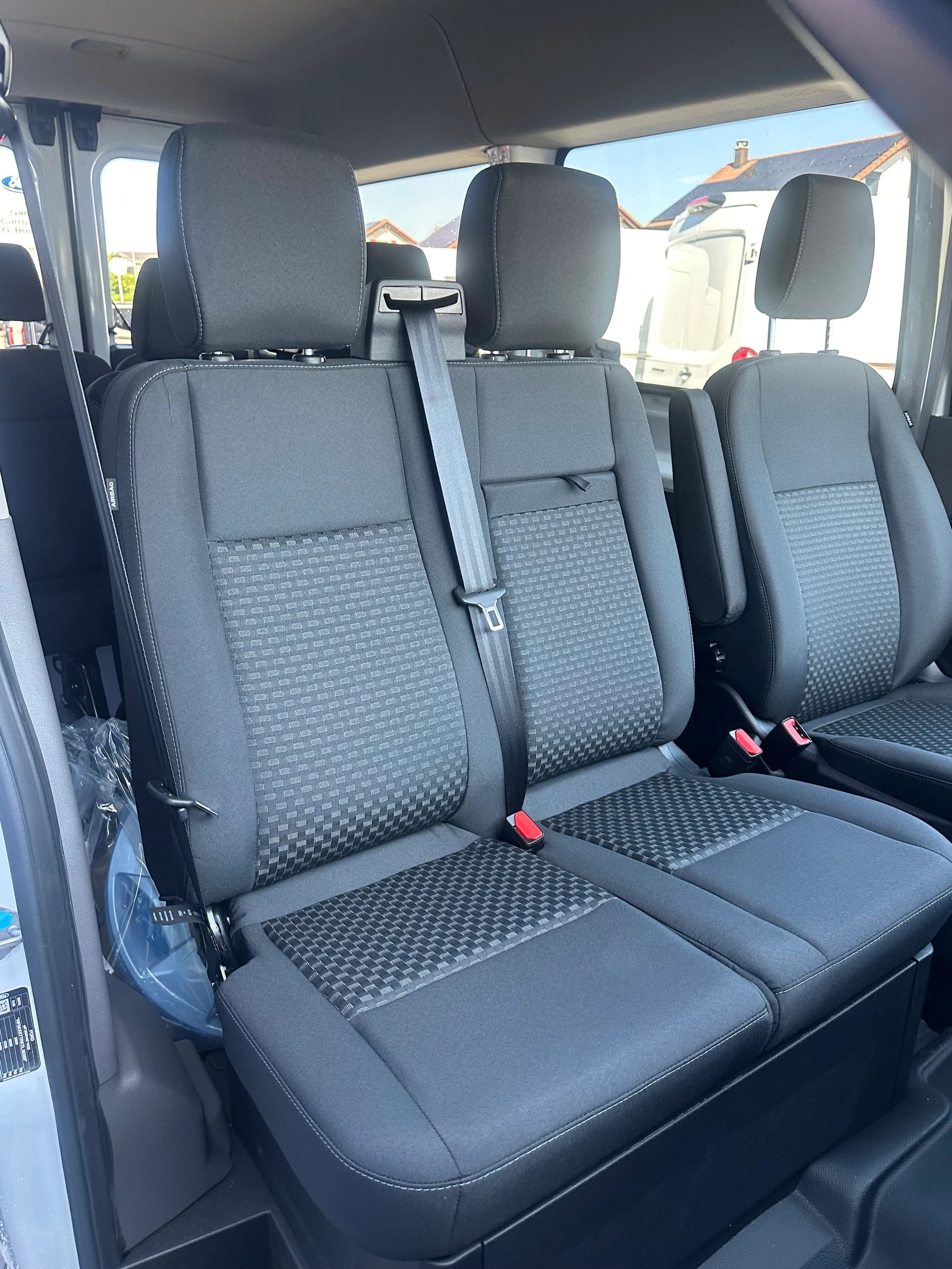 FORD Transit combi 350 L2 2.0 EcoBl Trend/130CV/Aut/FWD-image-13