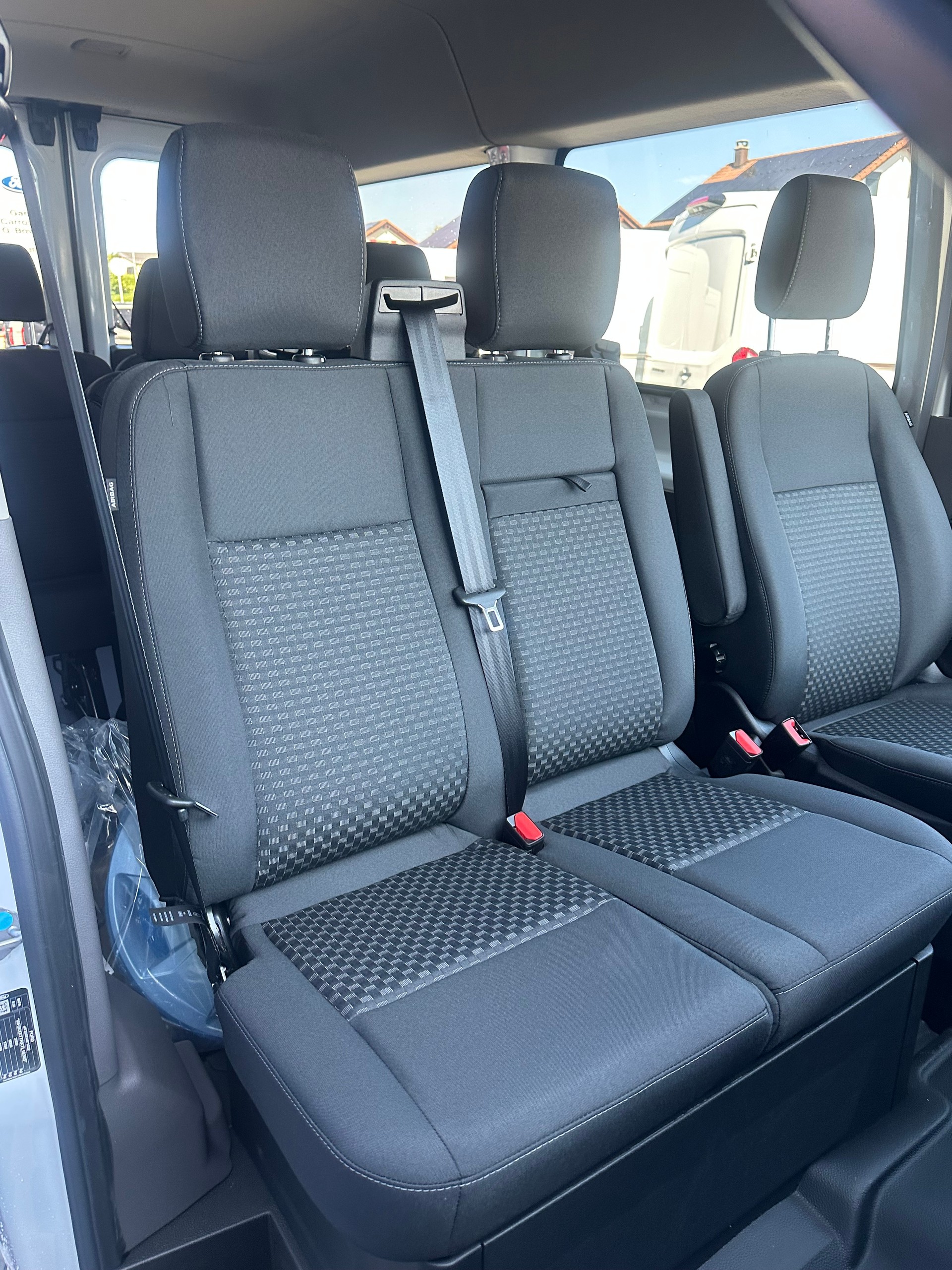 FORD Transit combi 350 L2 2.0 EcoBl Trend/130CV/Aut/FWD-image-14