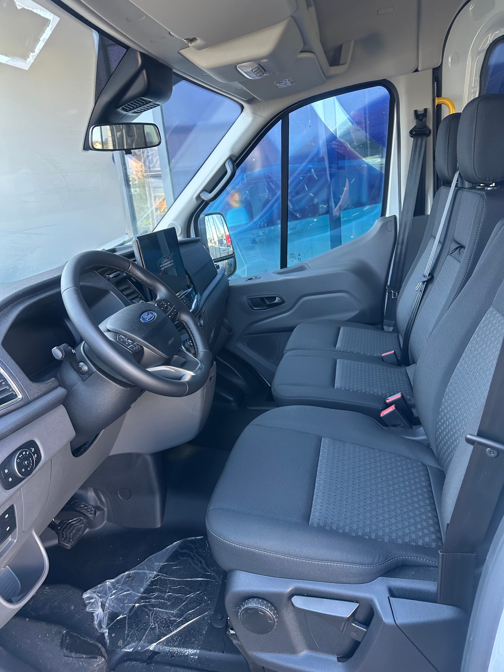 FORD Transit combi 350 L2 2.0 EcoBl Trend/130CV/Aut/FWD-image-10