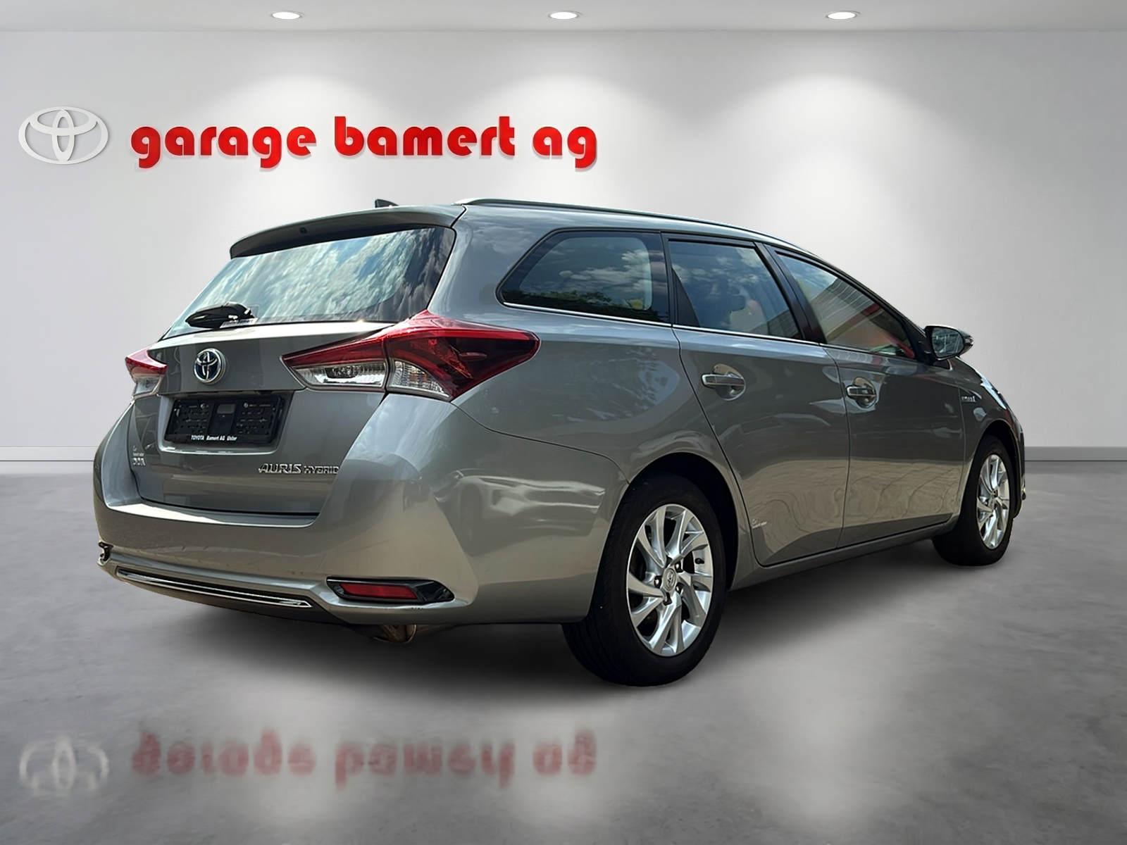 TOYOTA Auris Touring Sports 1.8 HSD Terra-image-5
