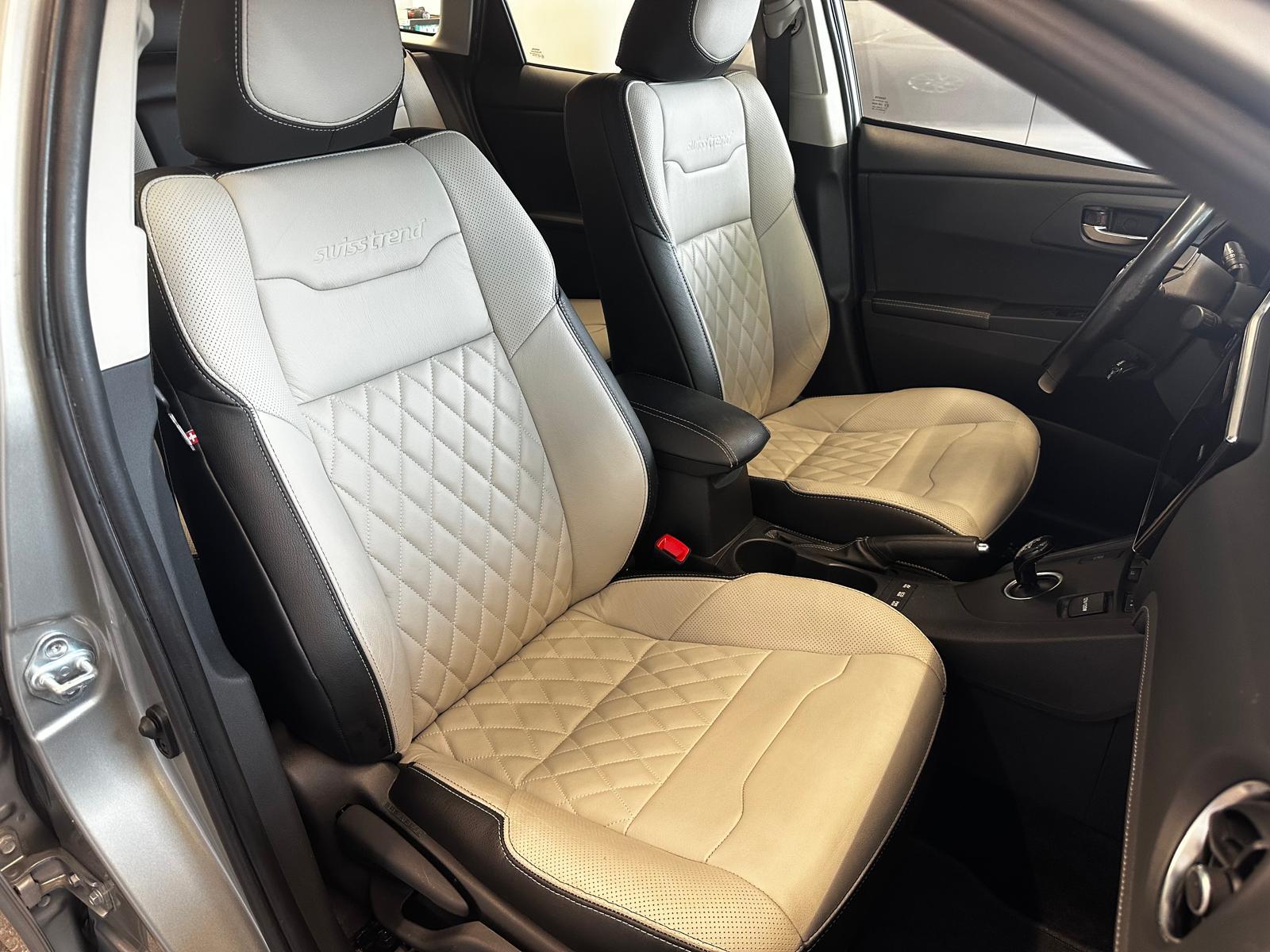 TOYOTA Auris Touring Sports 1.8 HSD Terra-image-14