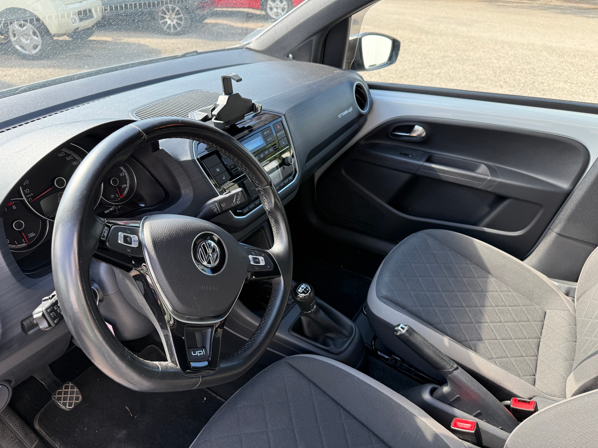 VW CrossUp 1.0 TSI-image-9