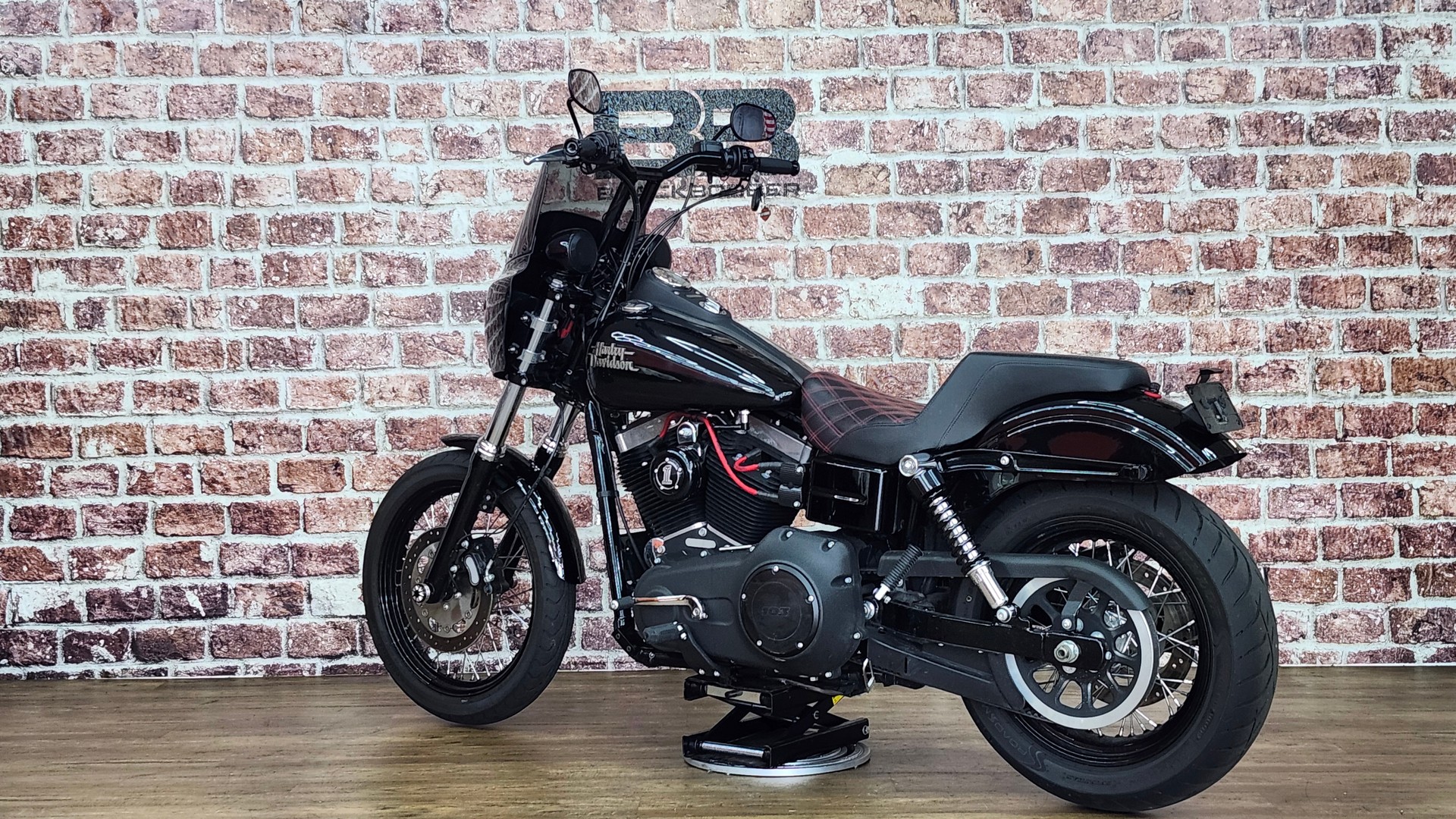 HARLEY-DAVIDSON FXDB Dyna Street Bob 103 ABS-showroom-element-3