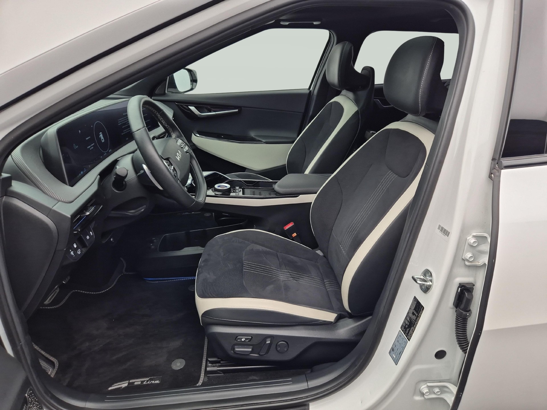 KIA EV6 77 kWh GT-Line 4x4 / Jetzt Leasing ab 0.99%-showroom-element-3