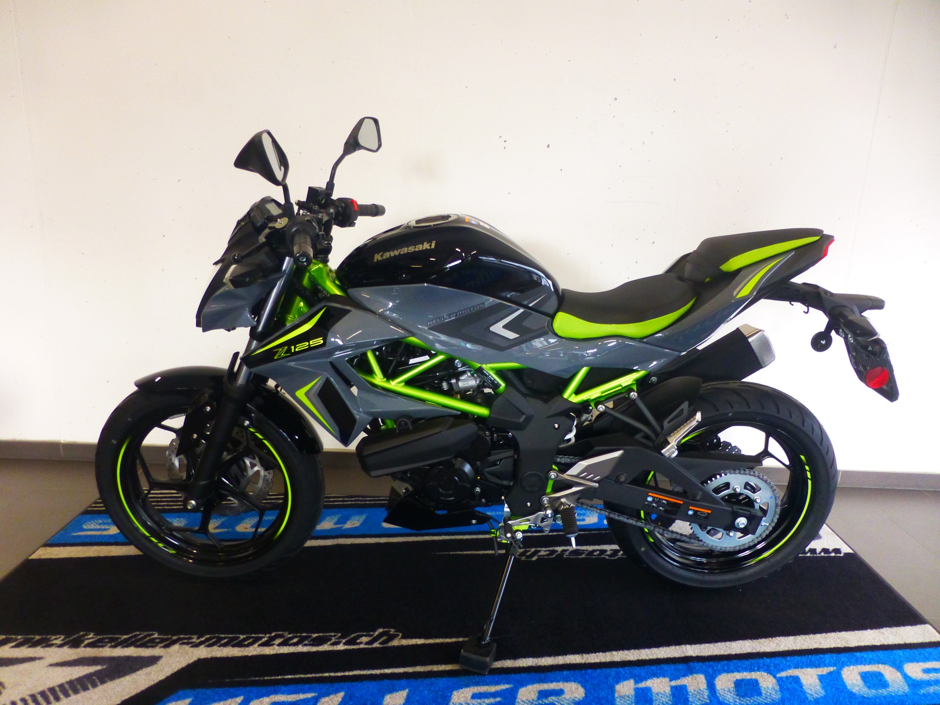 KAWASAKI Z 125-showroom-element-1
