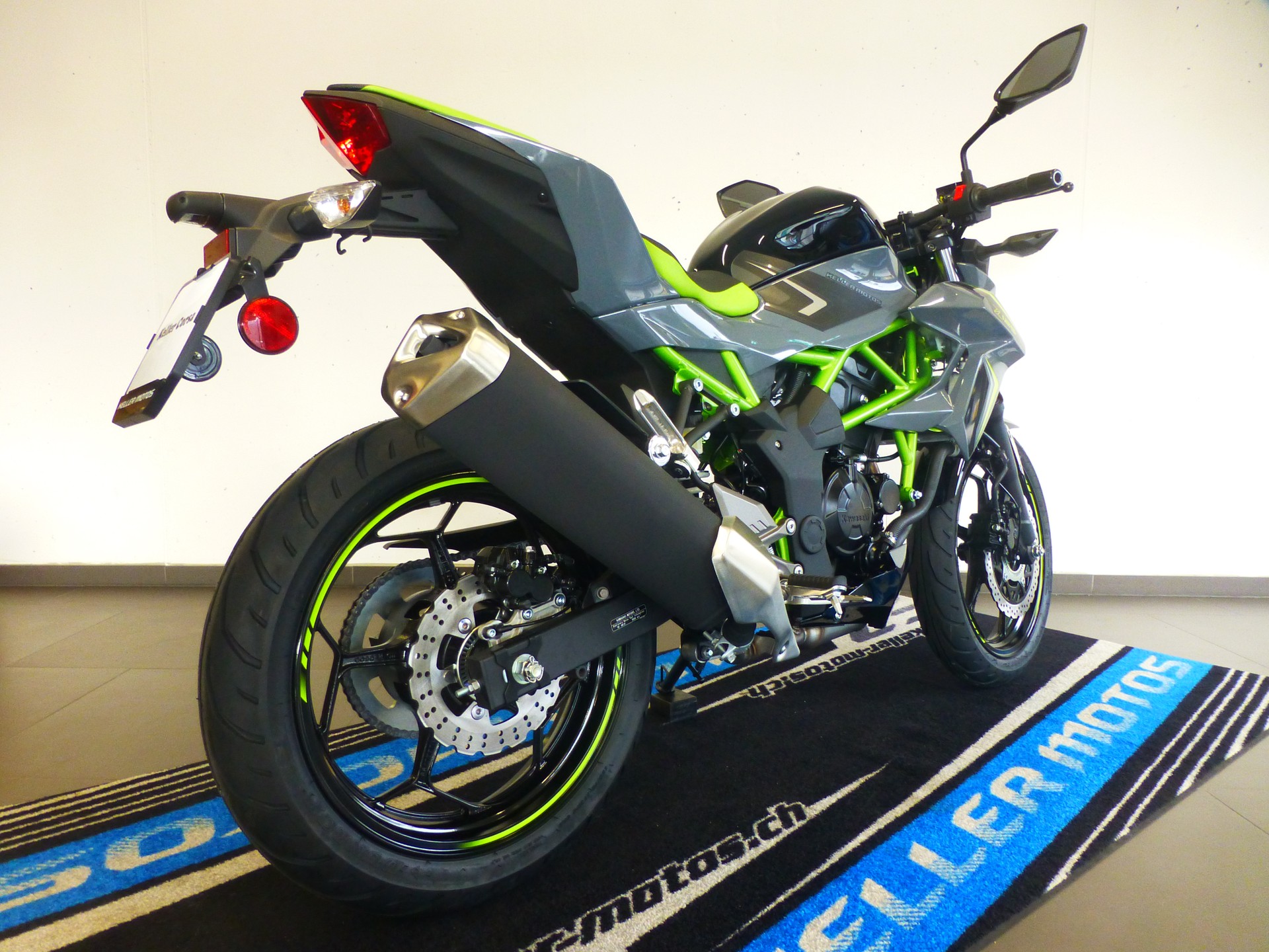 KAWASAKI Z 125-image-14