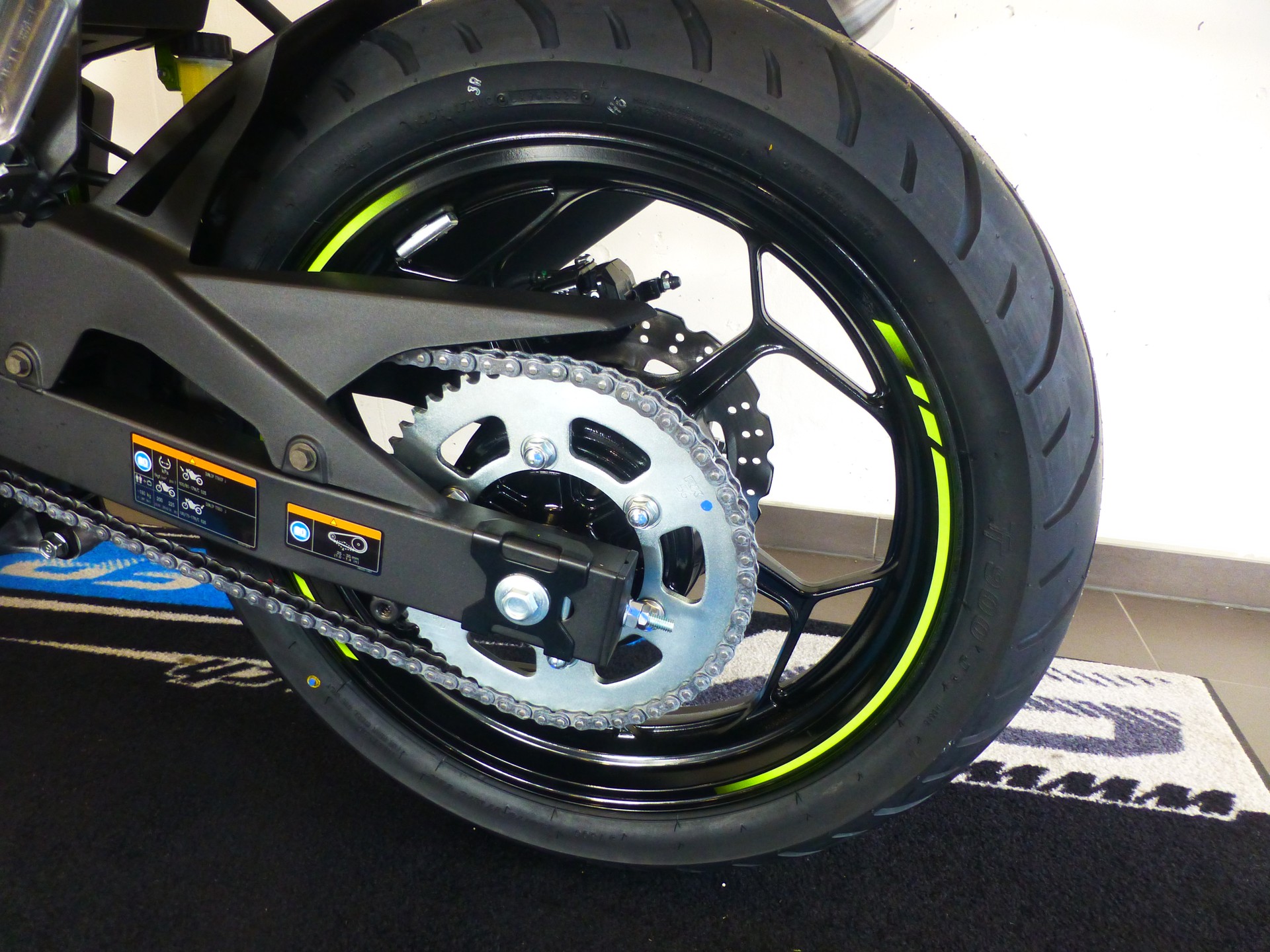 KAWASAKI Z 125-image-5