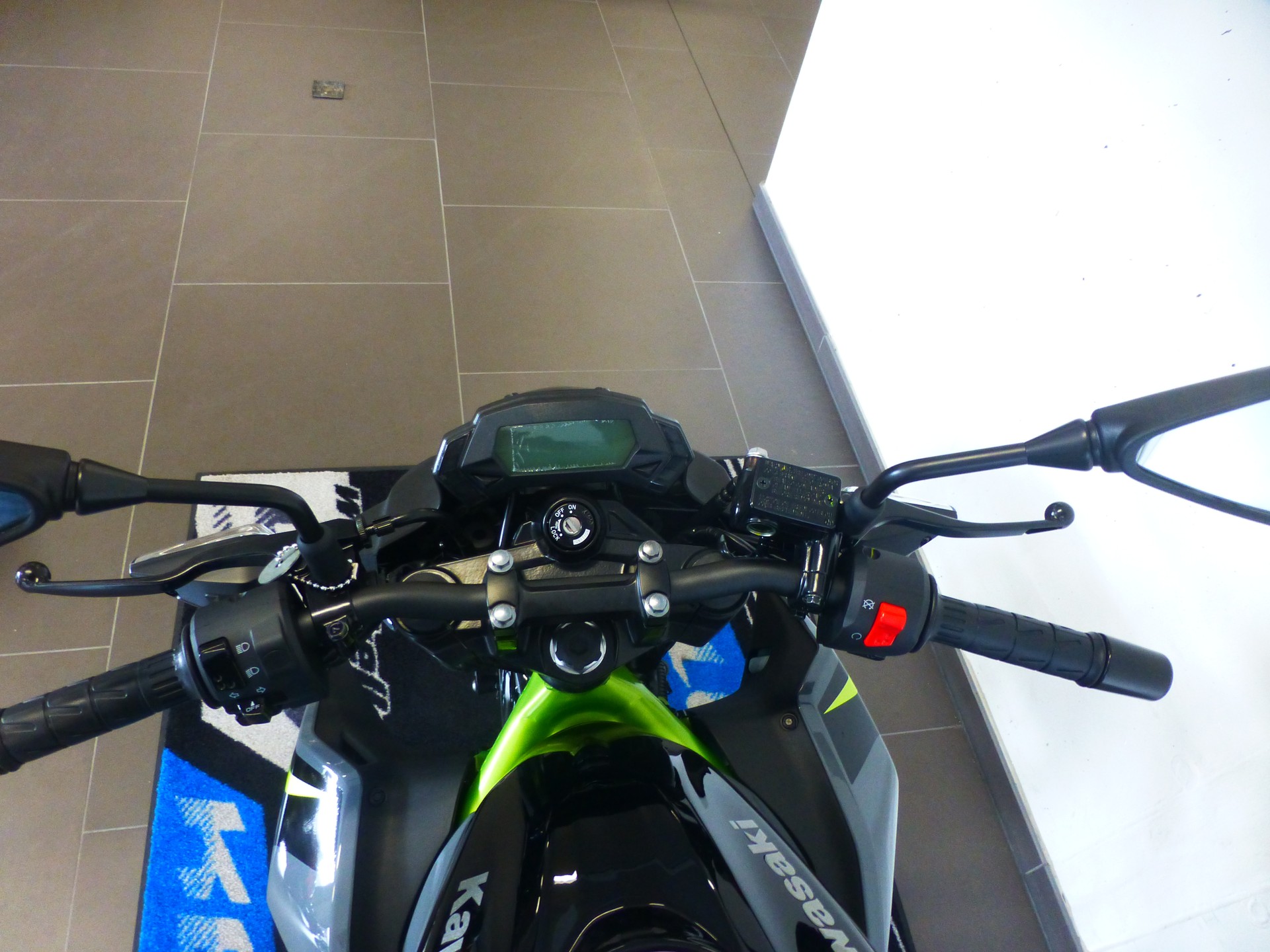 KAWASAKI Z 125-image-7