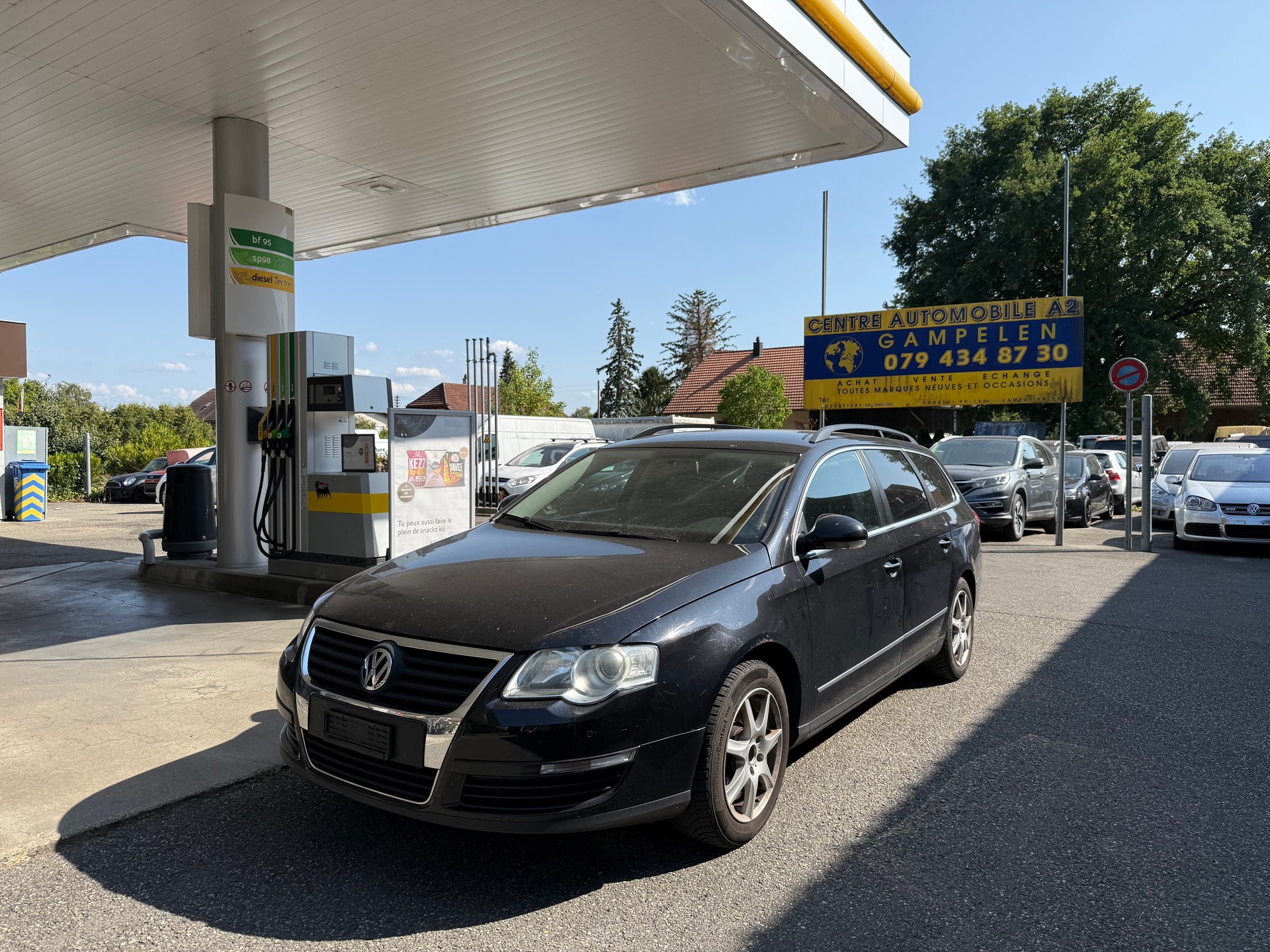 VW Passat Variant 1.8 TSI Trendline Tiptronic-image-0