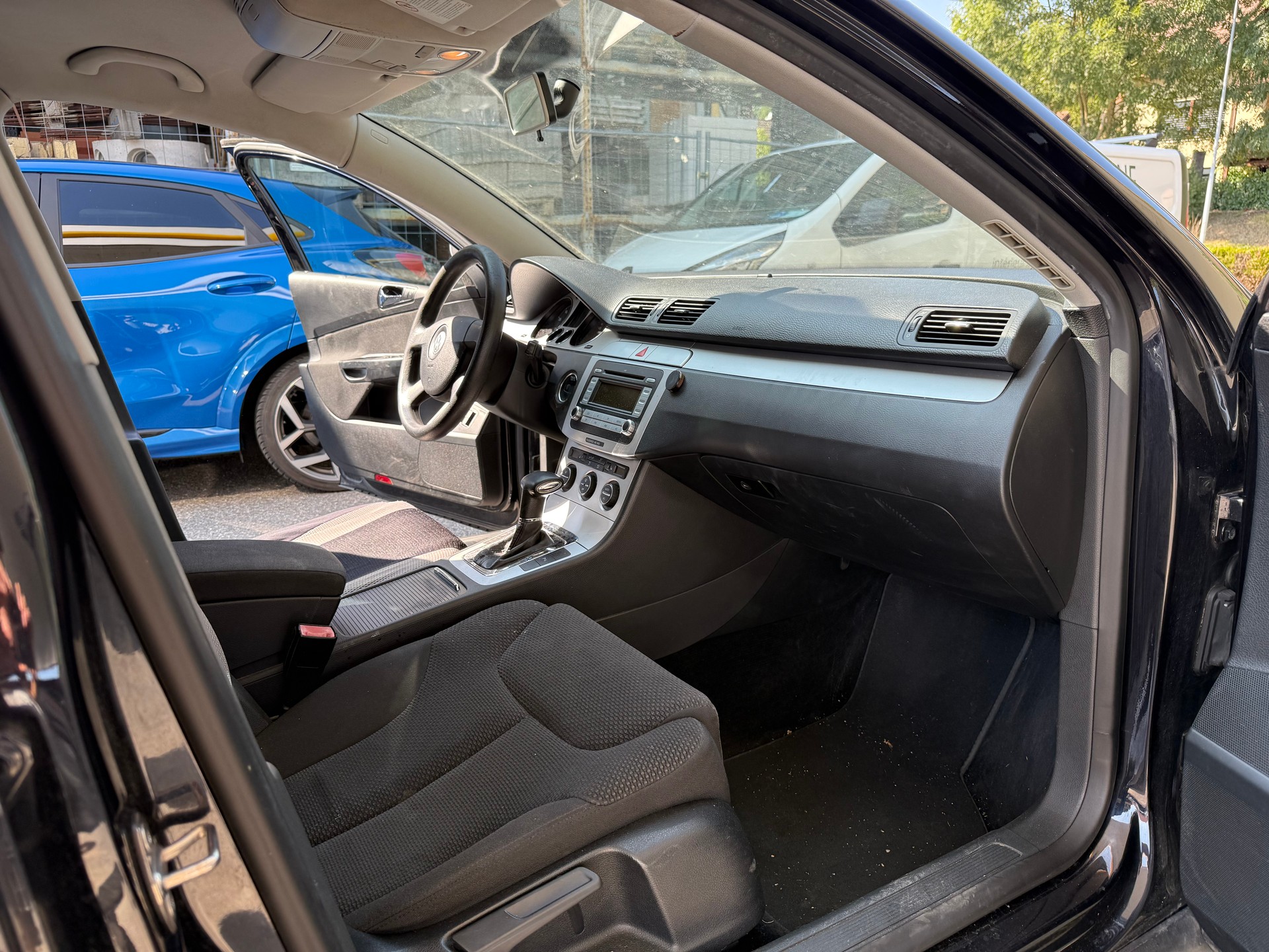 VW Passat Variant 1.8 TSI Trendline Tiptronic-image-12