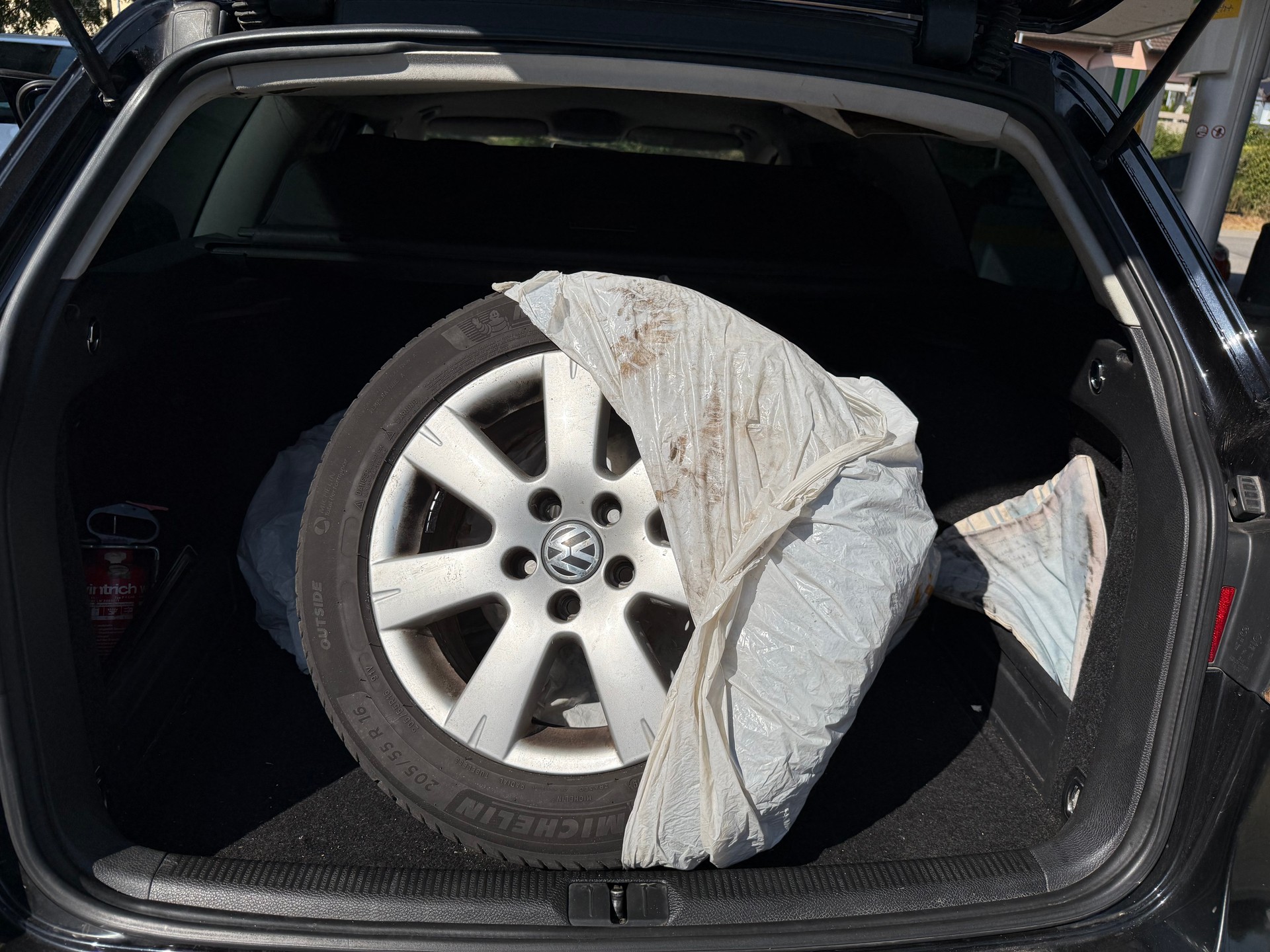 VW Passat Variant 1.8 TSI Trendline Tiptronic-image-11