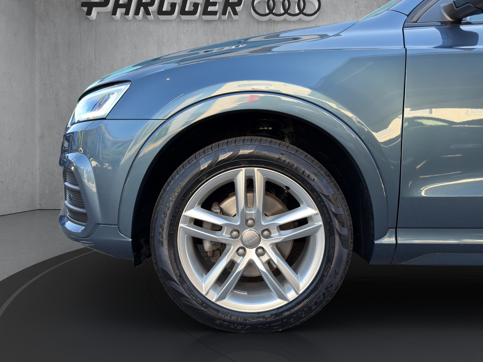 AUDI Q3 2.0 TDI sport quattro S-tronic-image-15