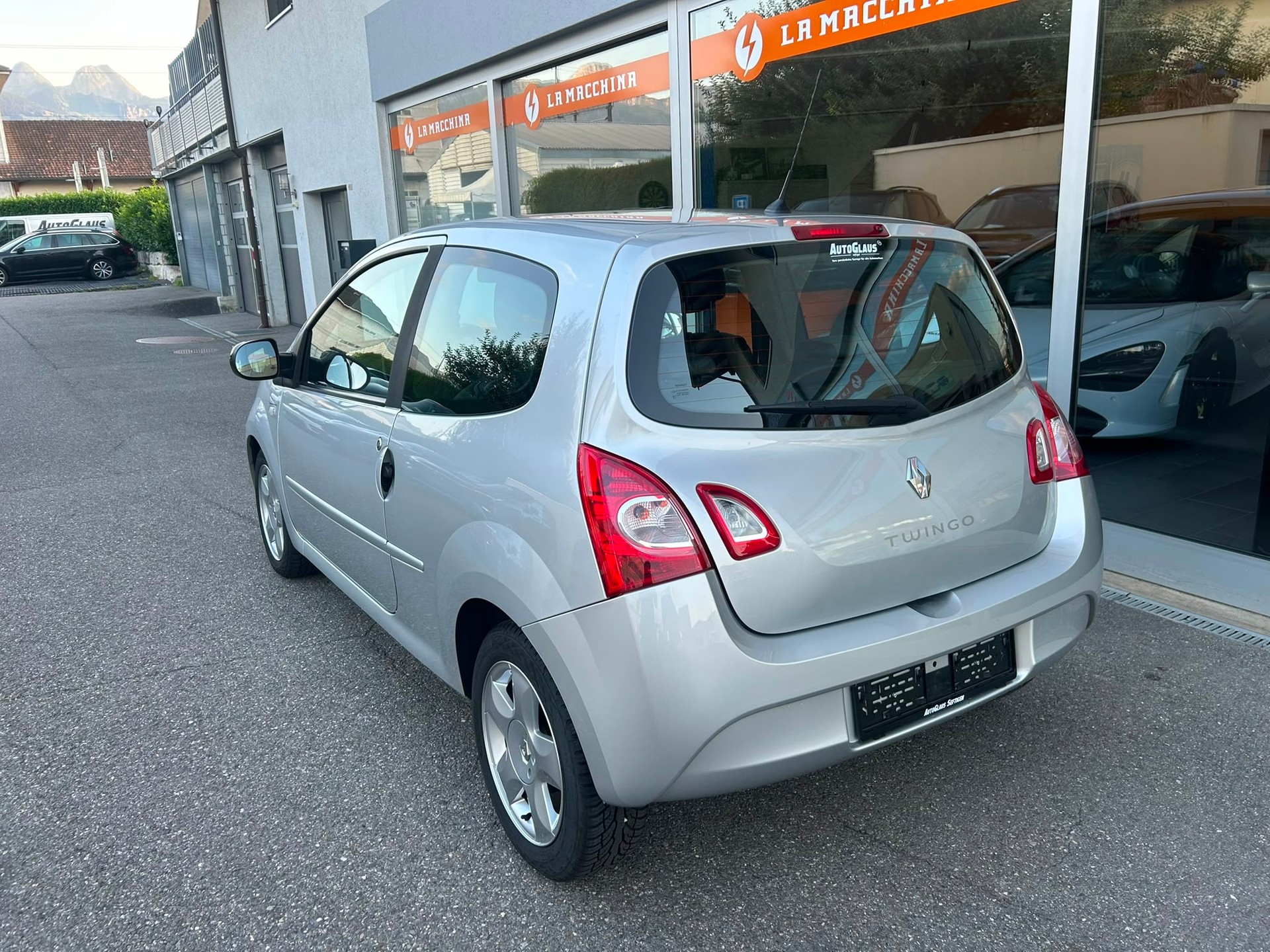 RENAULT Twingo 1.2 16V Liberty-showroom-element-3