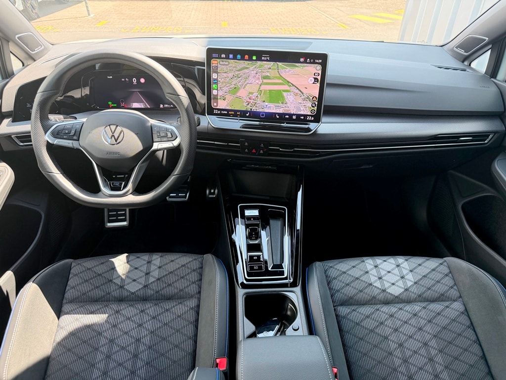 VW Golf 1.5 e TSI mHEV R-Line DSG-image-7