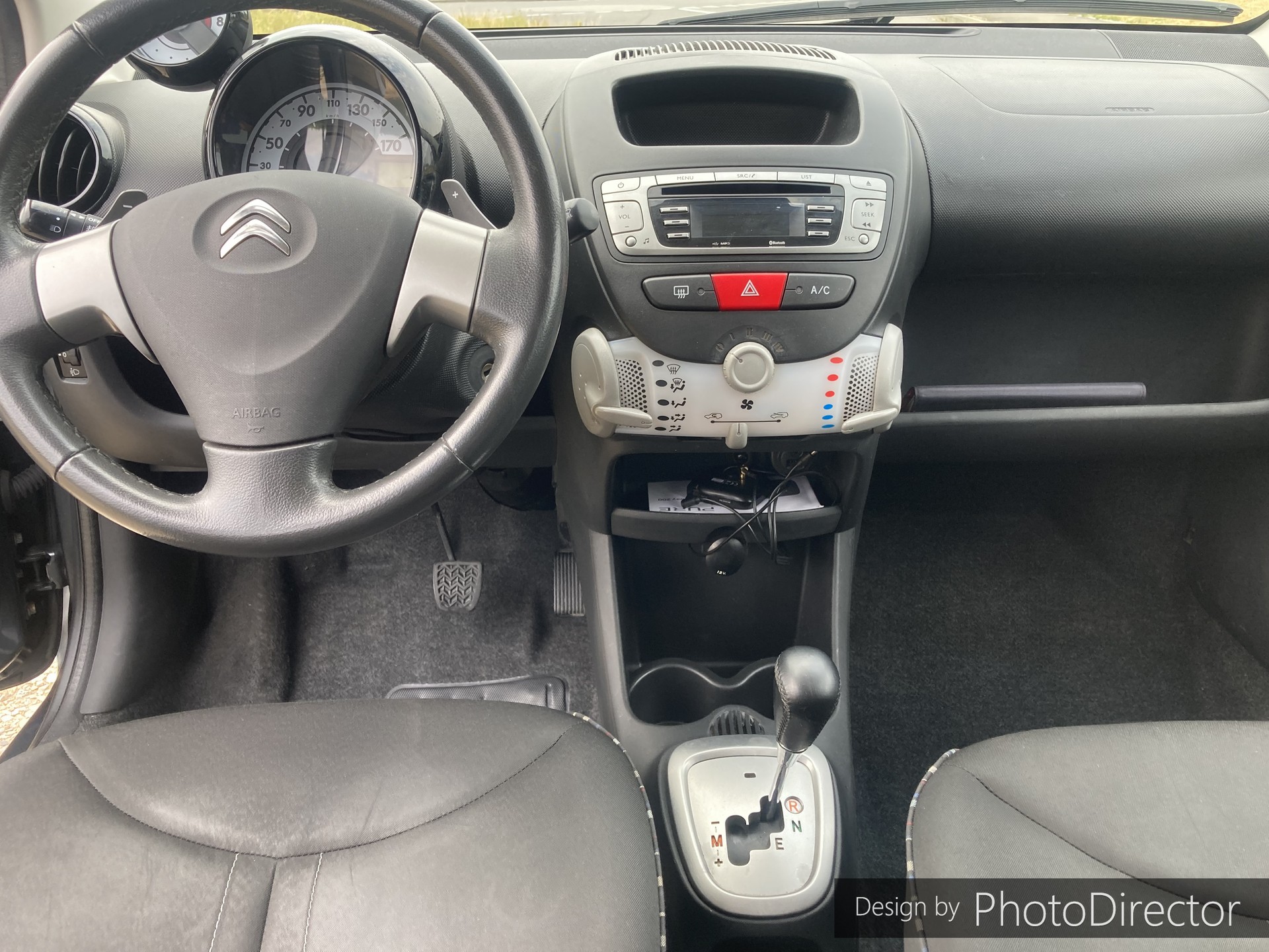 CITROEN C1 1.0i Exclusive EGS-image-5